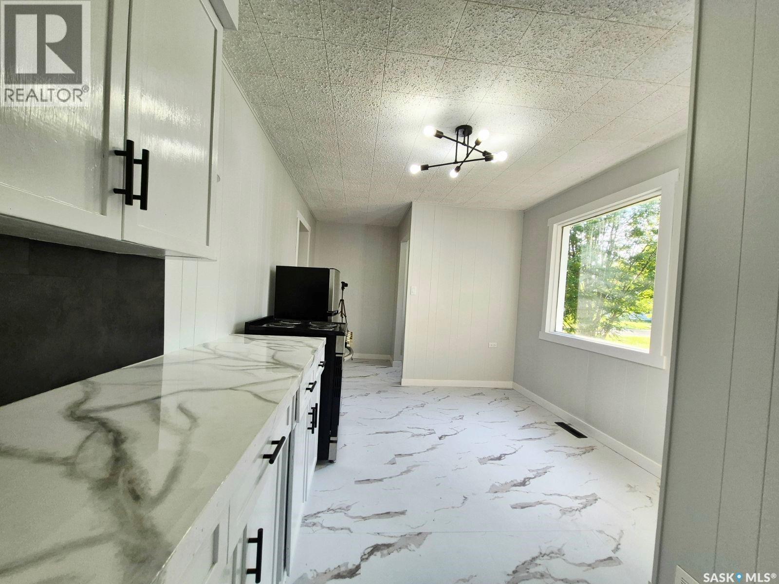 310 Main Street Property Photo 8