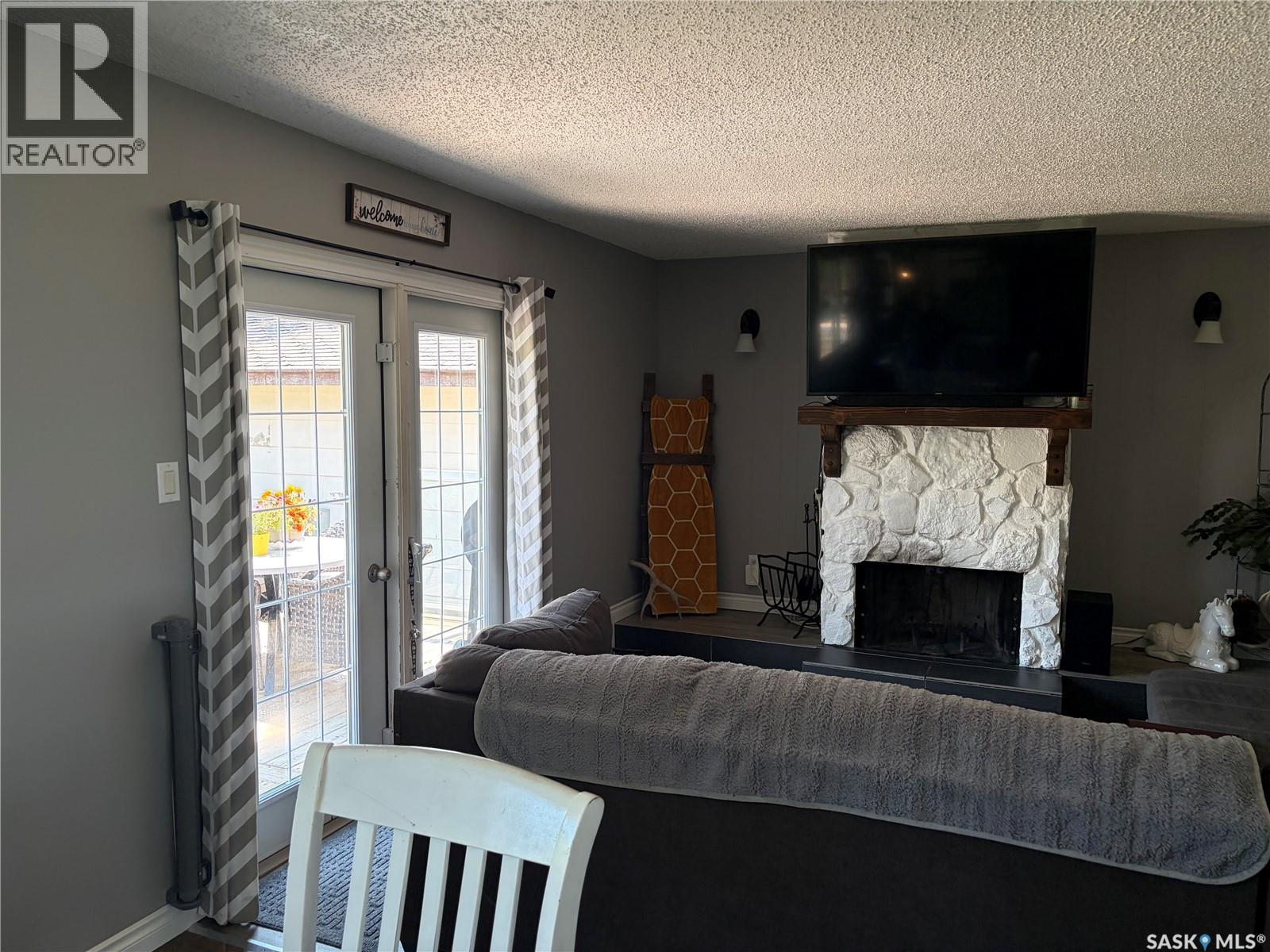 Emperingham Acreage Property Photo 9
