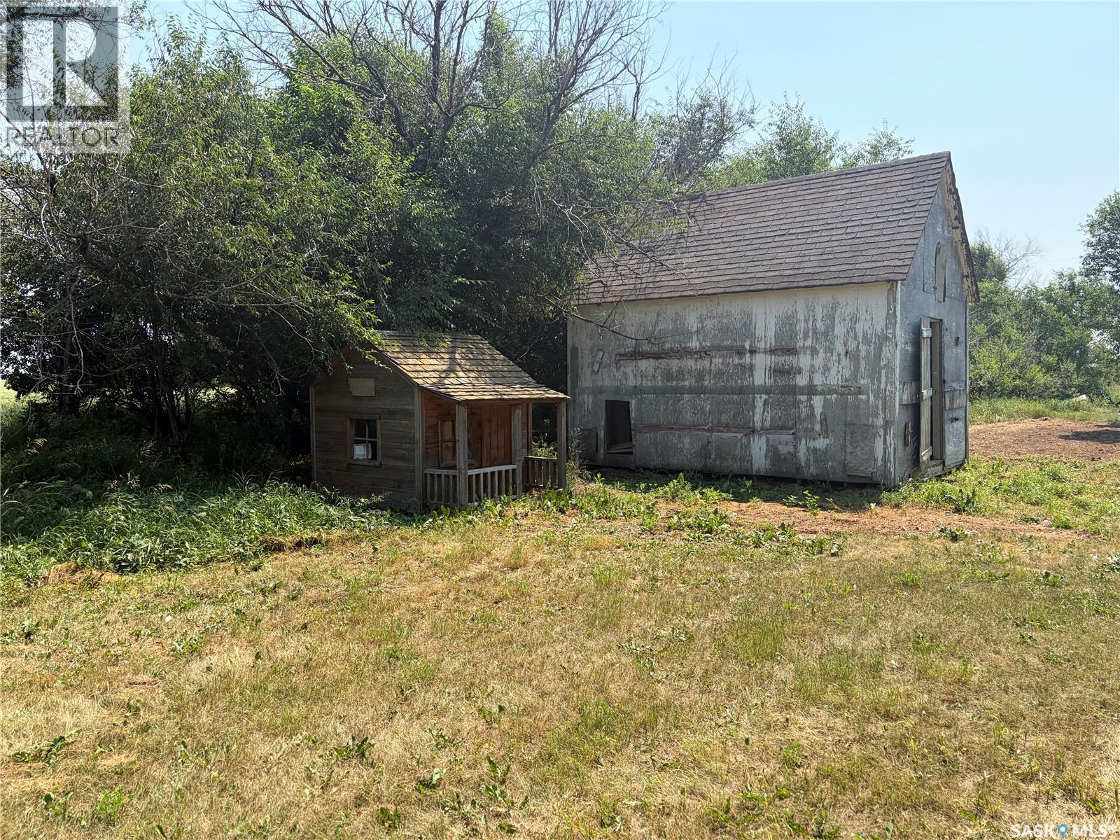 Emperingham Acreage Property Photo 57