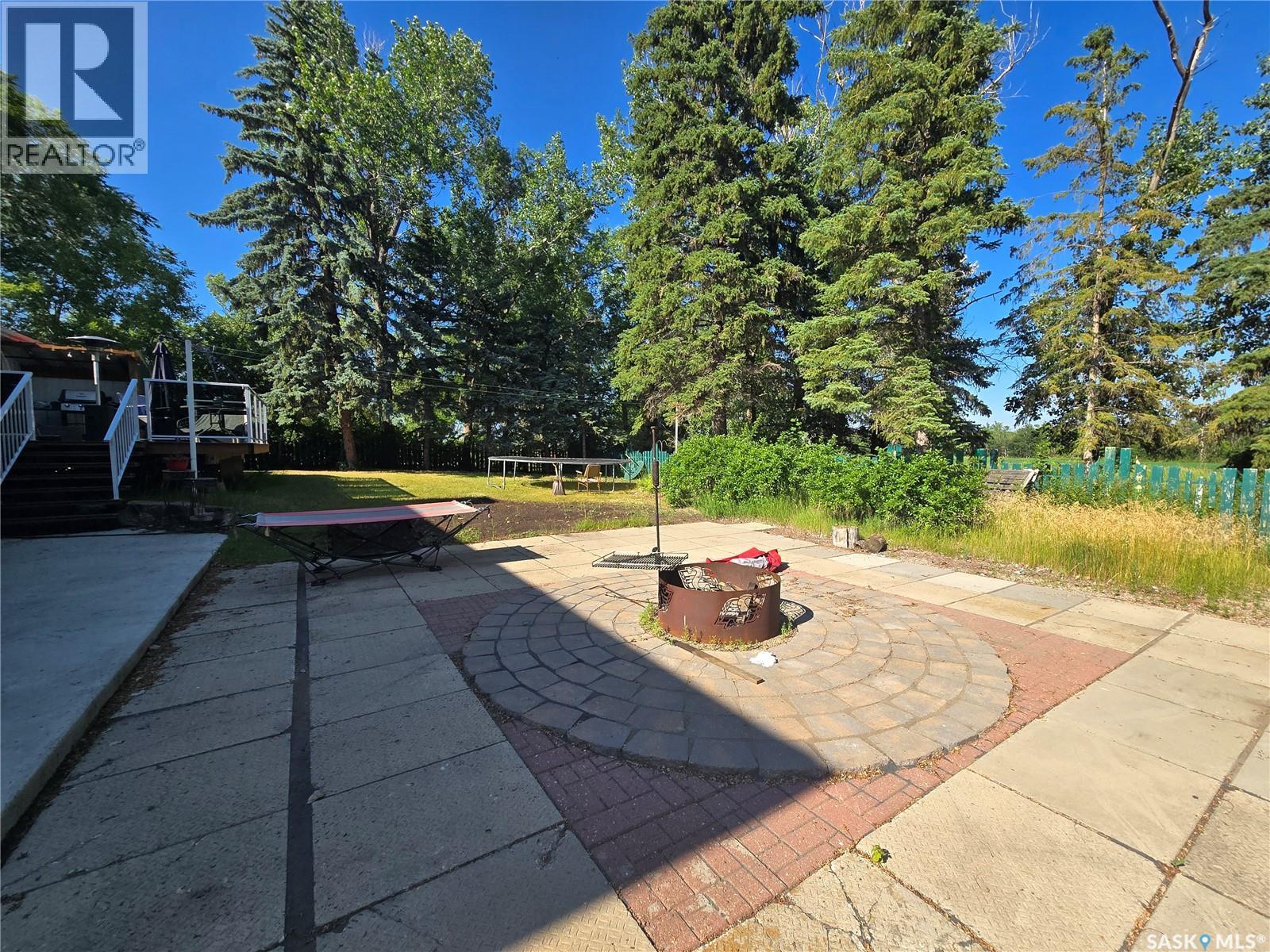 327 Russell Street Property Photo 2