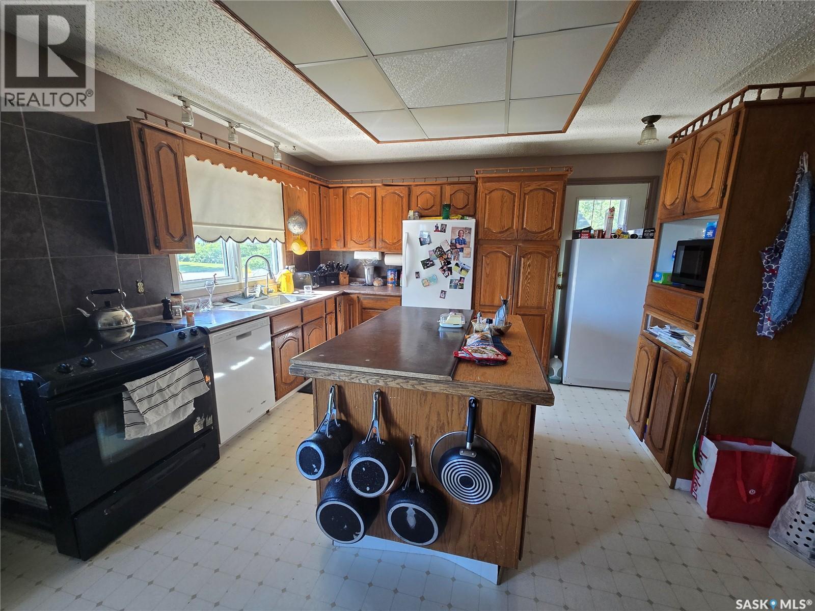 327 Russell Street Property Photo 7