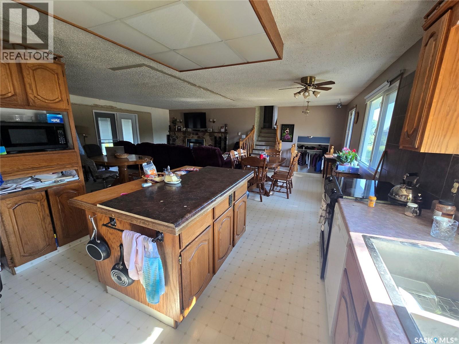 327 Russell Street Property Photo 9