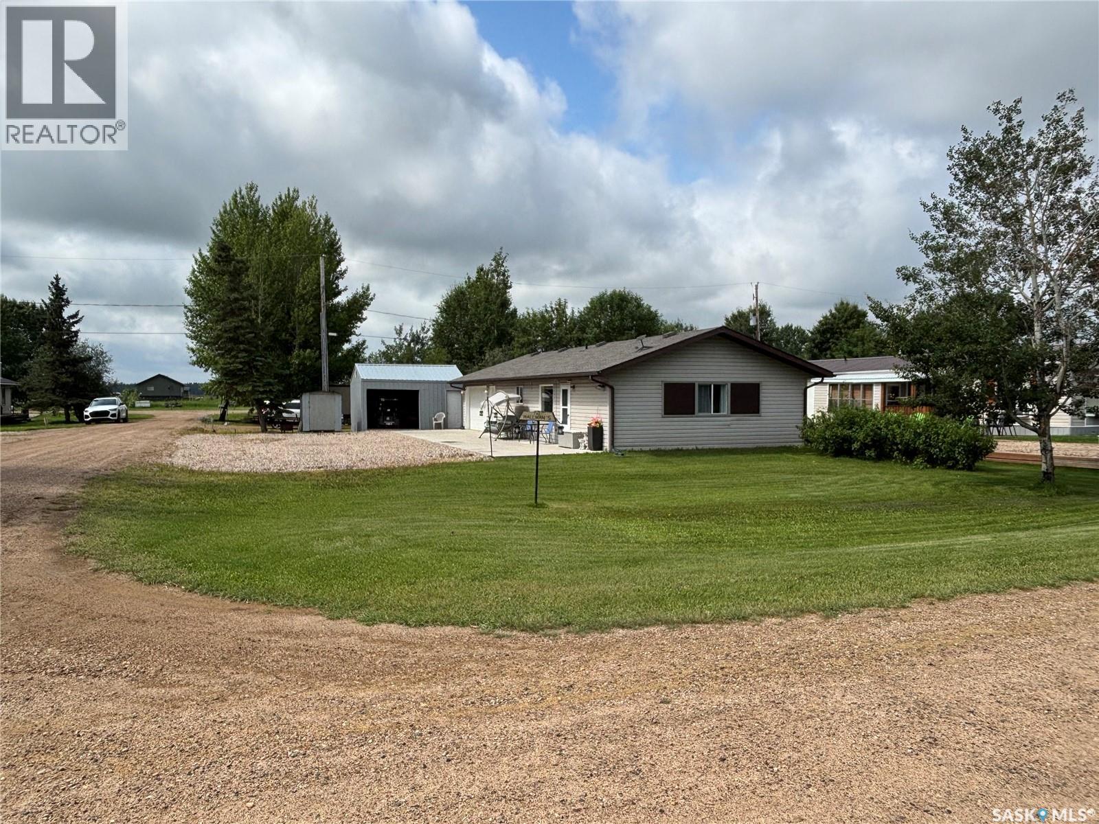 Wallman Cabin (otter Cres) Property Photo 3