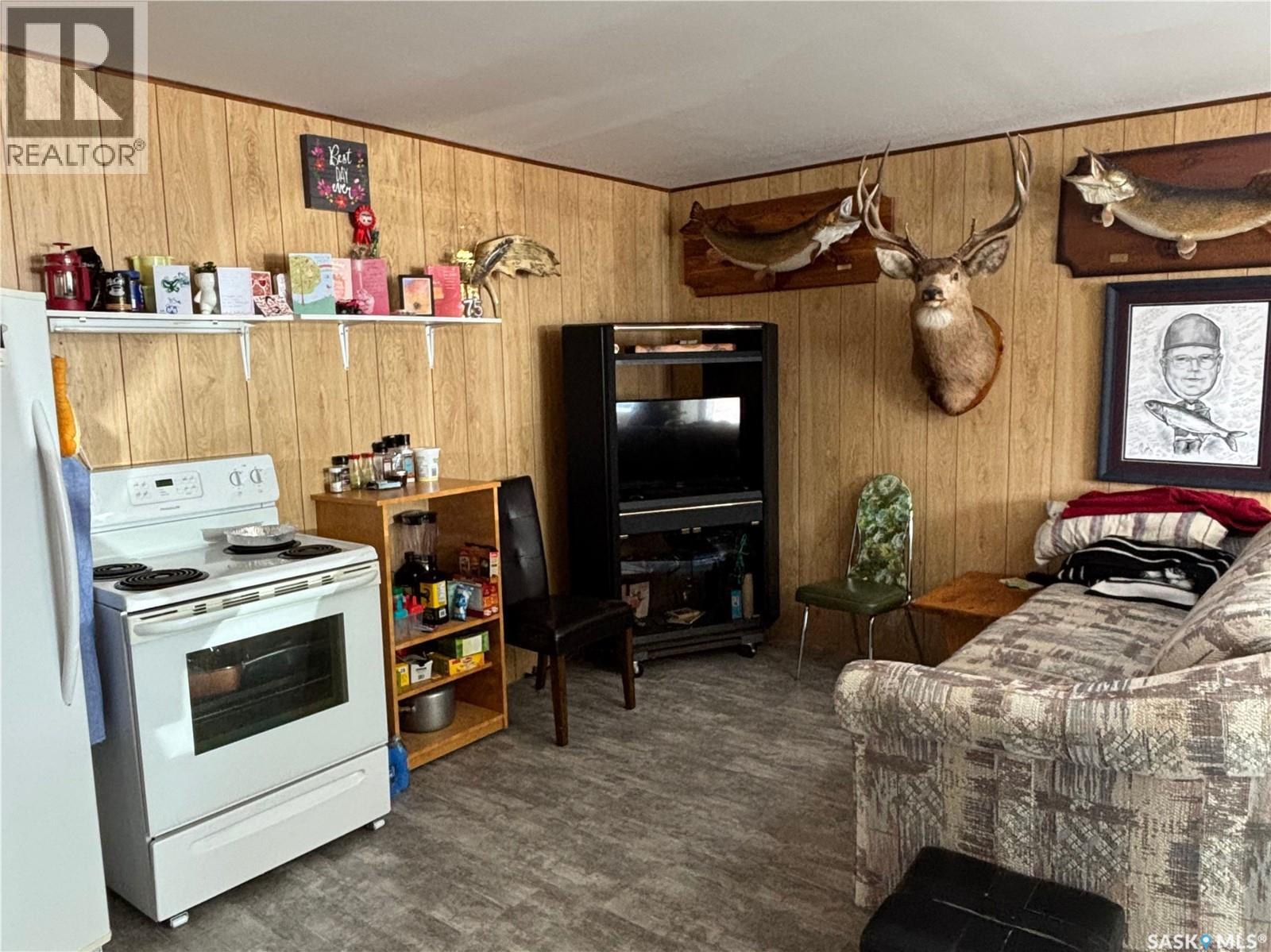 Wallman Cabin (otter Cres) Property Photo 12