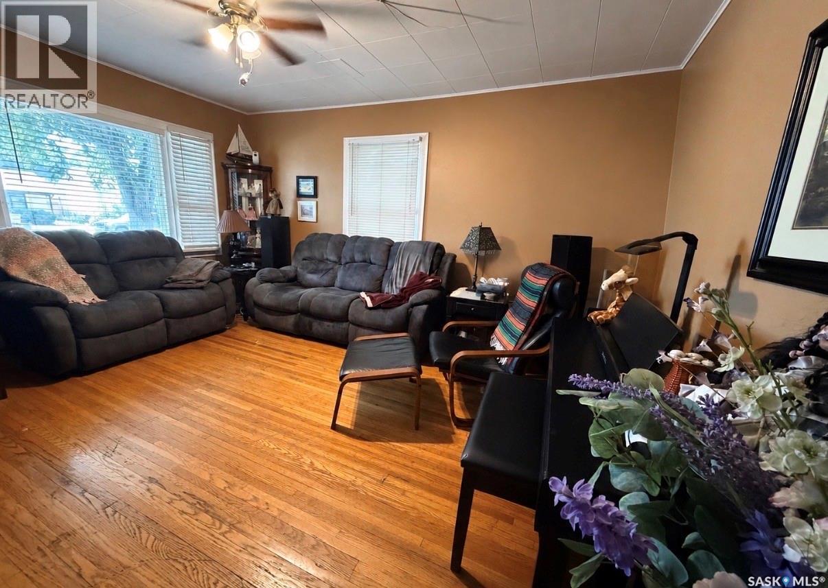 334 6th Avenue Se Property Photo 3