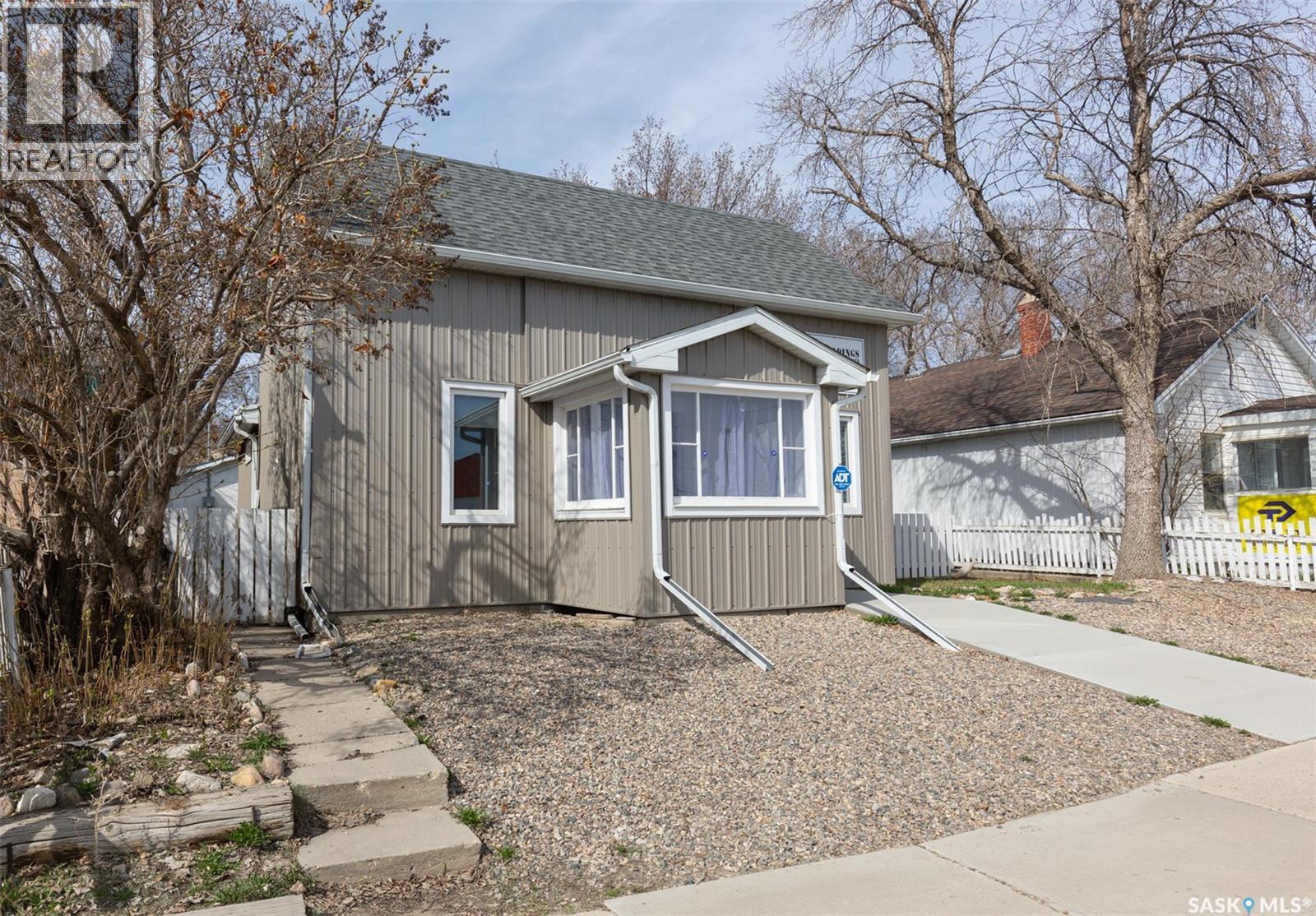 454 Fairford Street W Property Photo 25