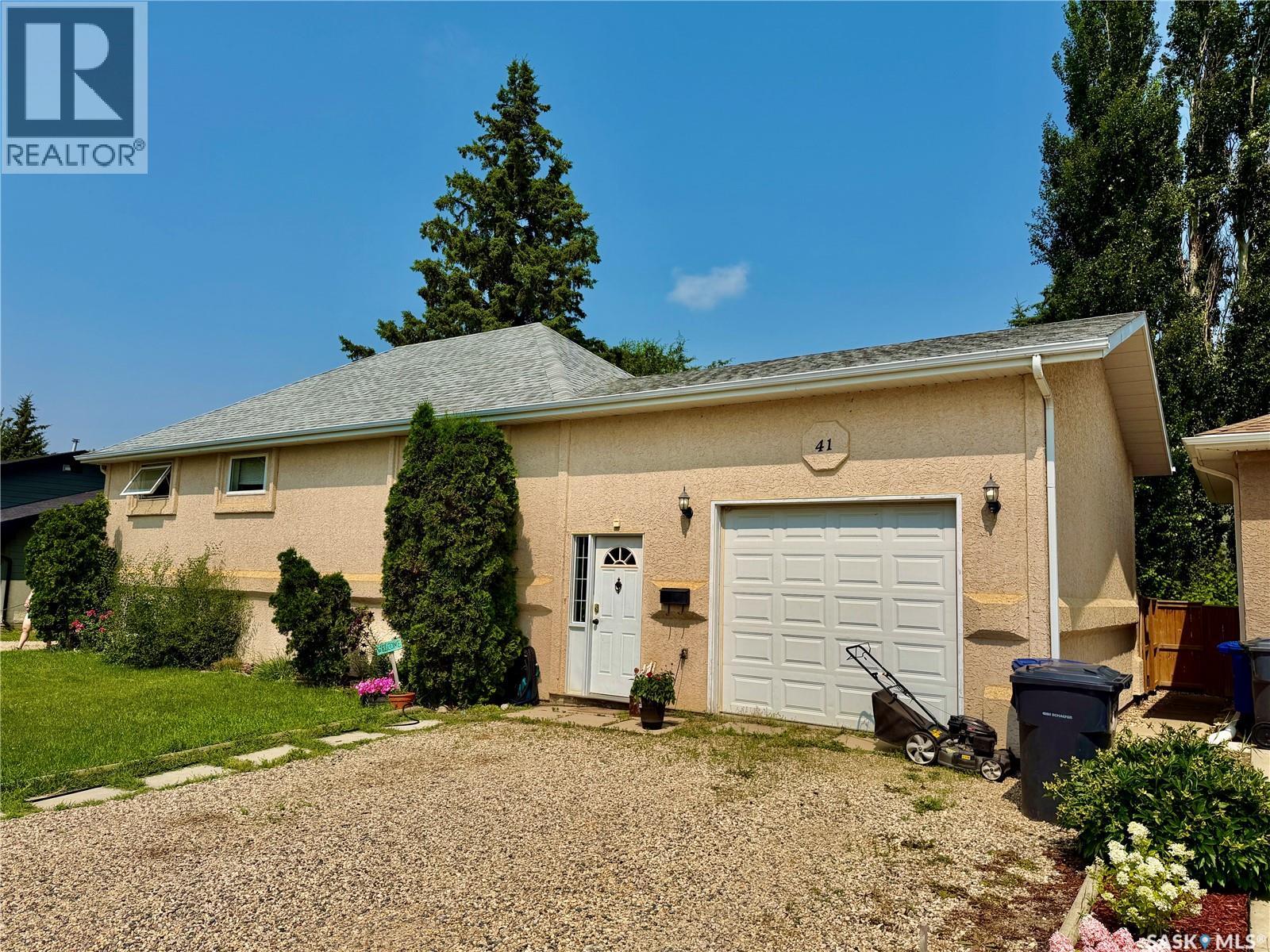 41 Campbell Place Property Photo 1