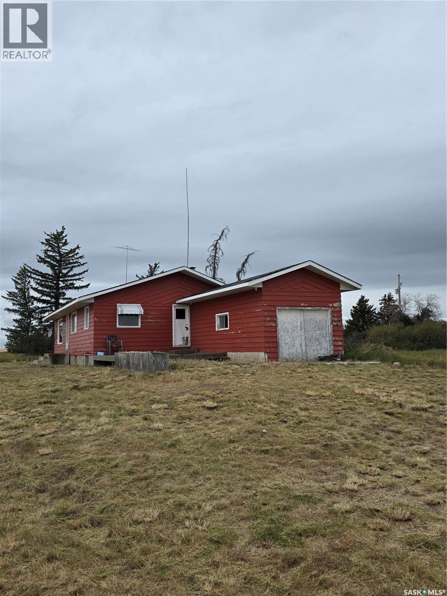 Little Six Acreage Property Photo 1