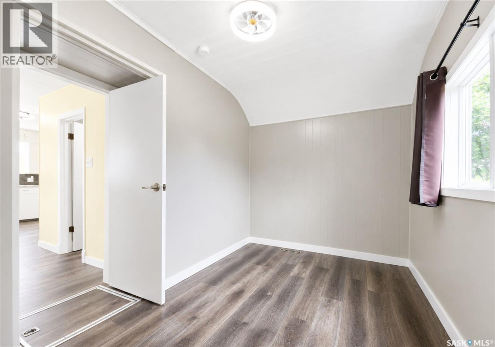 108 Third Avenue S Property Photo 10