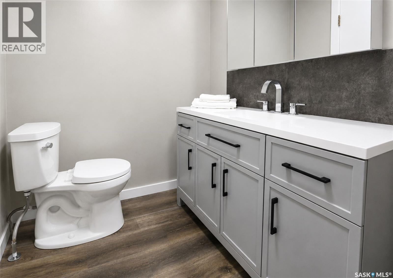108 Third Avenue S Property Photo 14