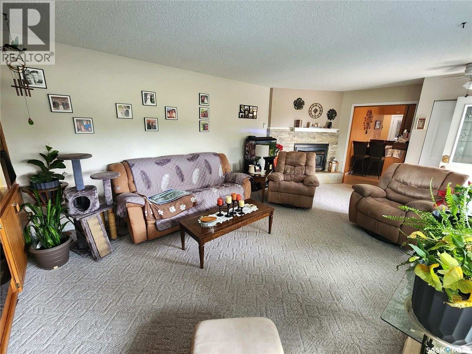 808 Assiniboia Avenue Property Photo 4
