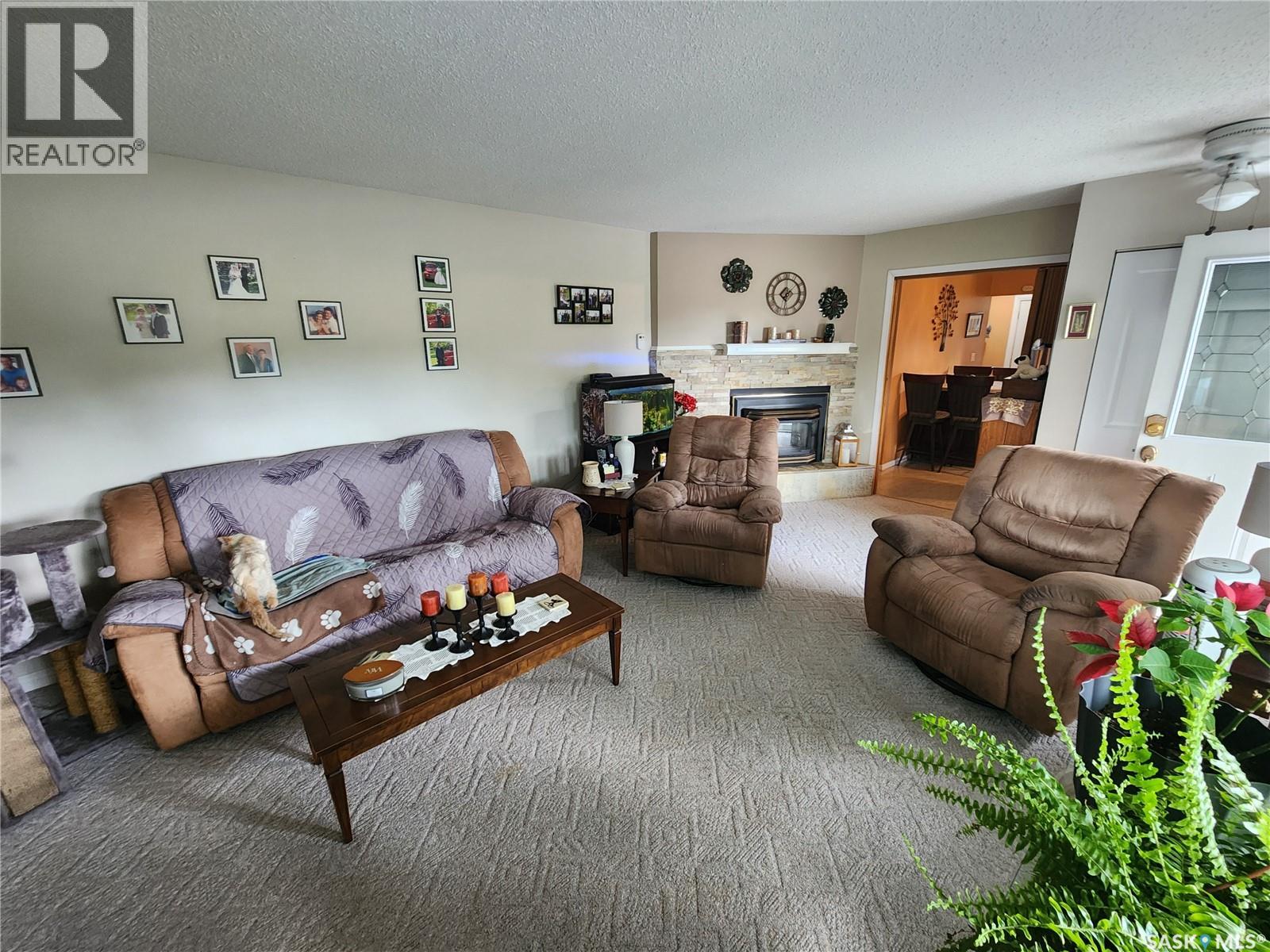 808 Assiniboia Avenue Property Photo 6