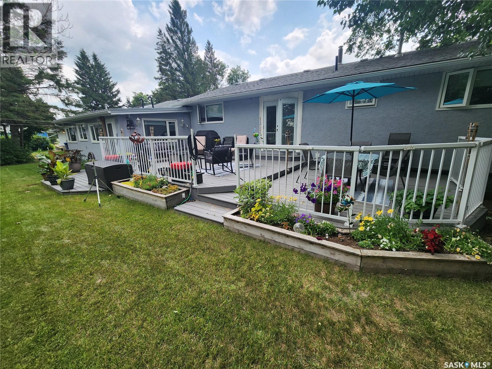 808 Assiniboia Avenue Property Photo 32