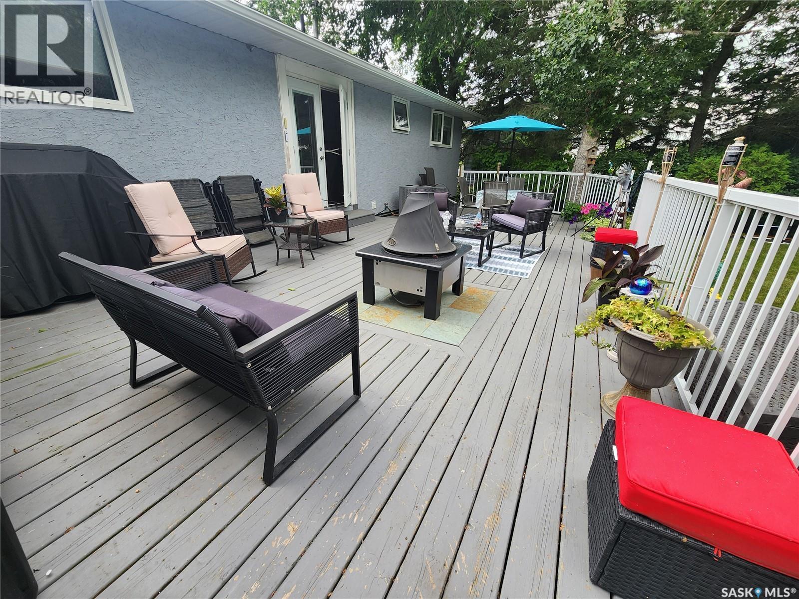 808 Assiniboia Avenue Property Photo 33