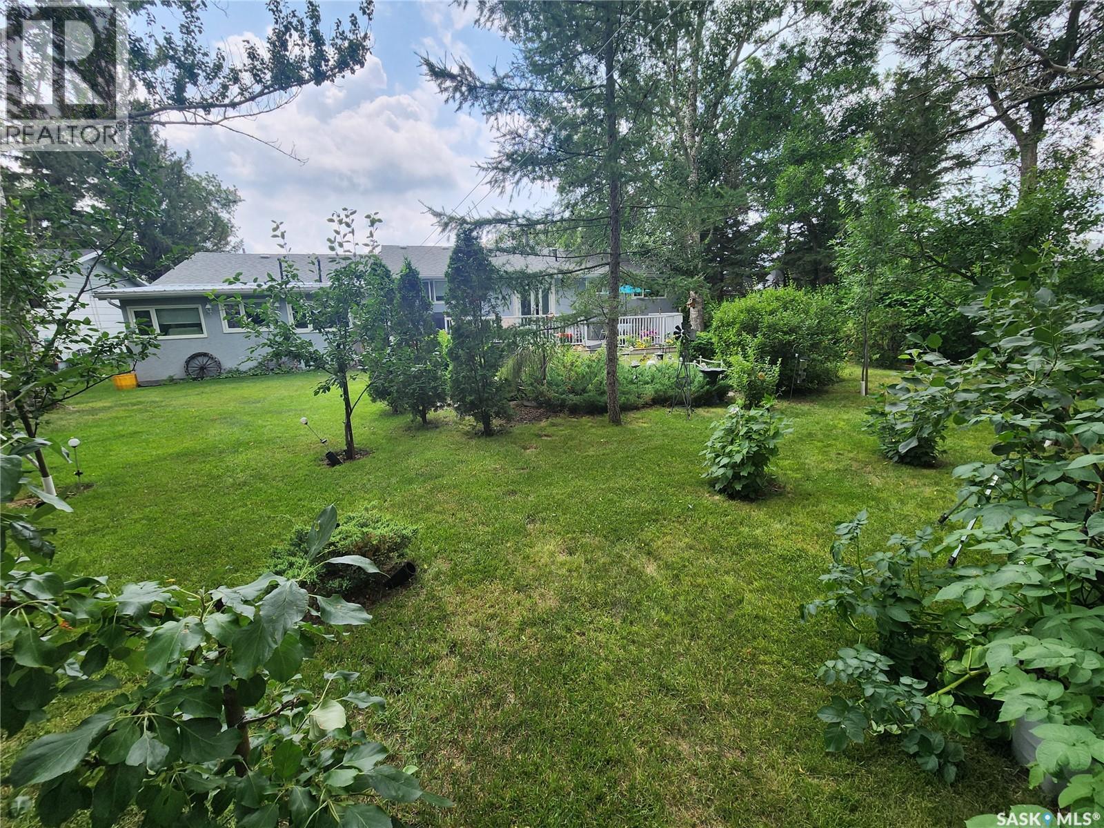 808 Assiniboia Avenue Property Photo 38