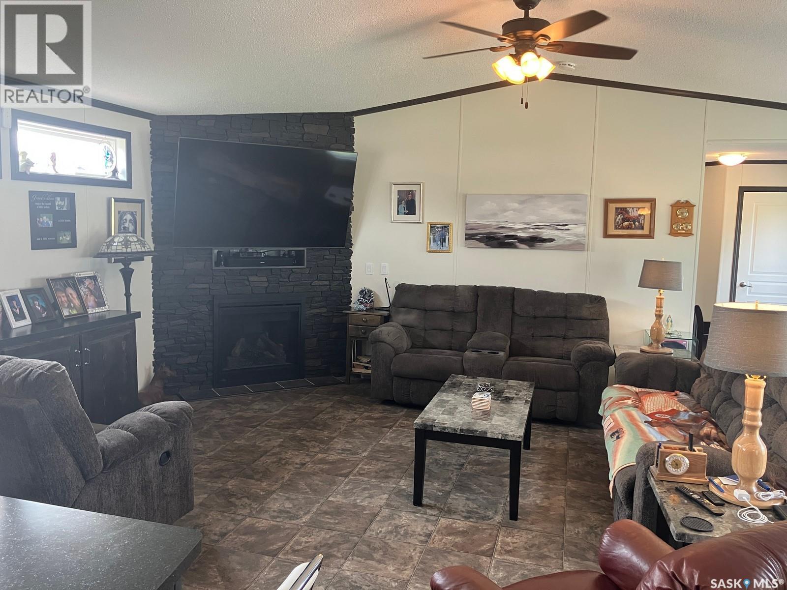 1205 3rd Street W Property Photo 6