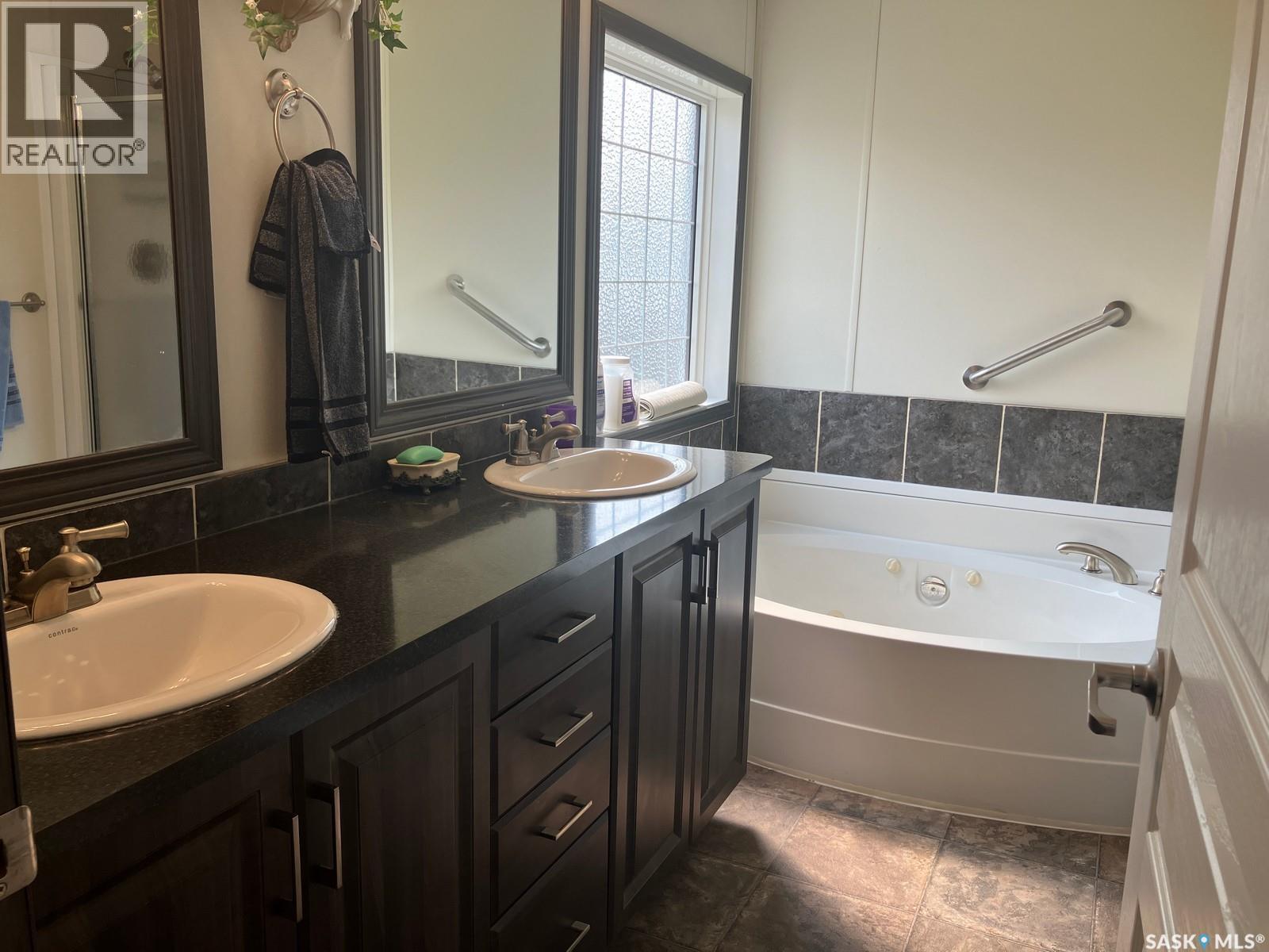 1205 3rd Street W Property Photo 18