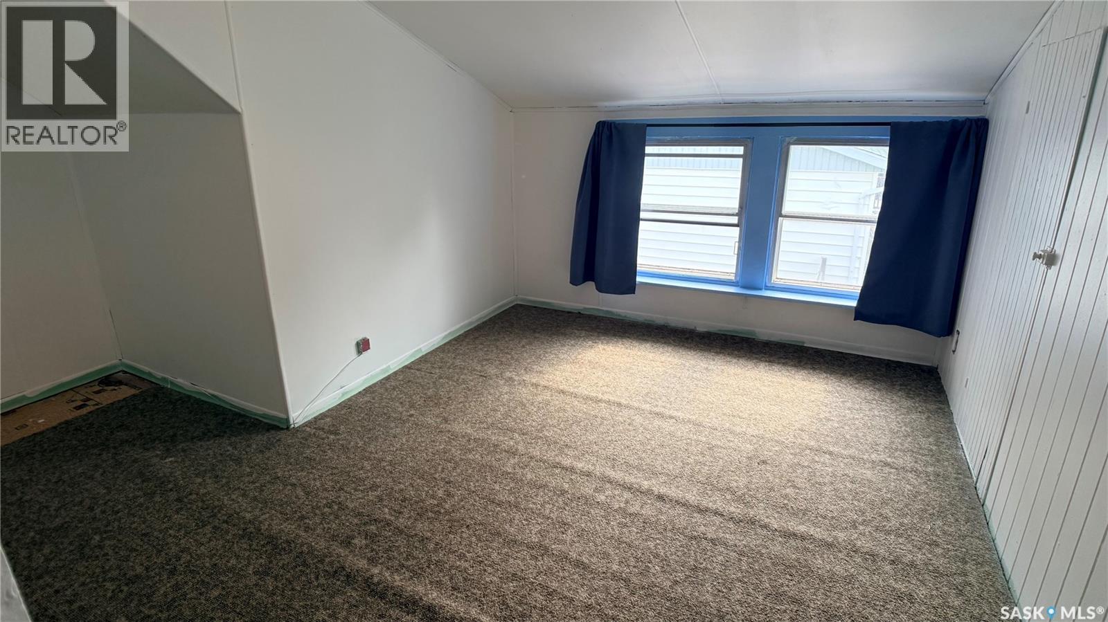 402 Saskatchewan Avenue Property Photo 16