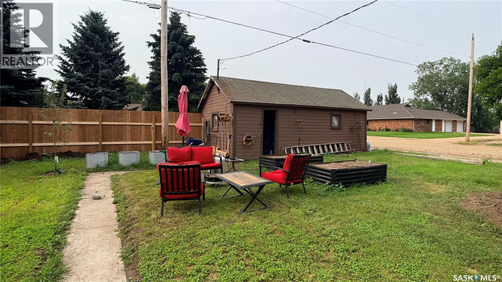 402 Saskatchewan Avenue Property Photo 23