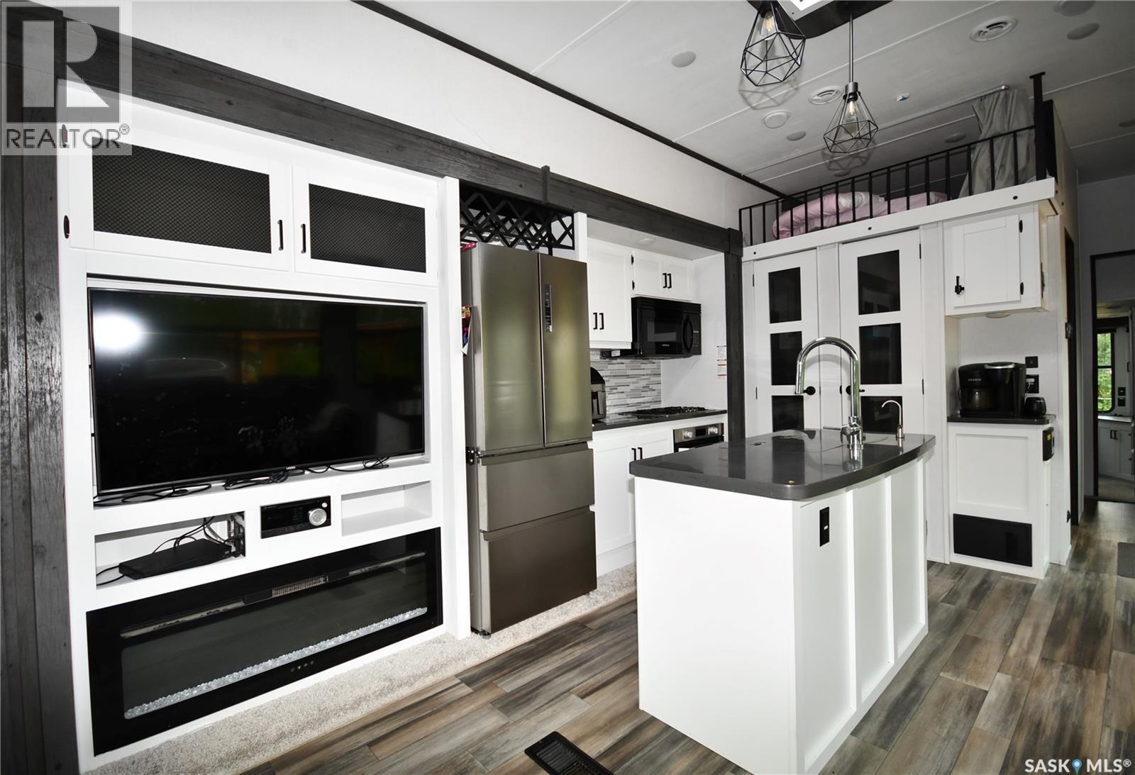 Lot 13, Blk 6 Lakeshore Drive Property Photo 5