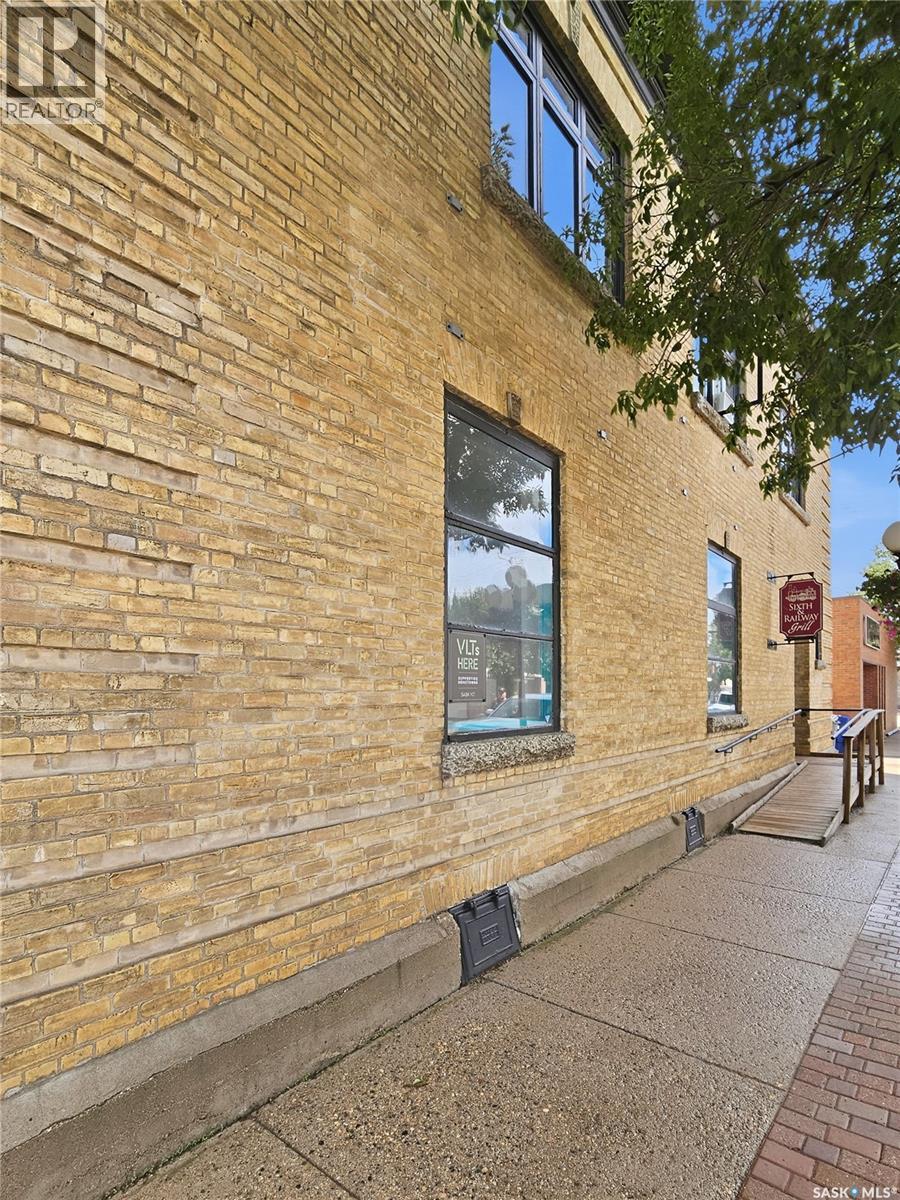 702 Railway Avenue Property Photo 5