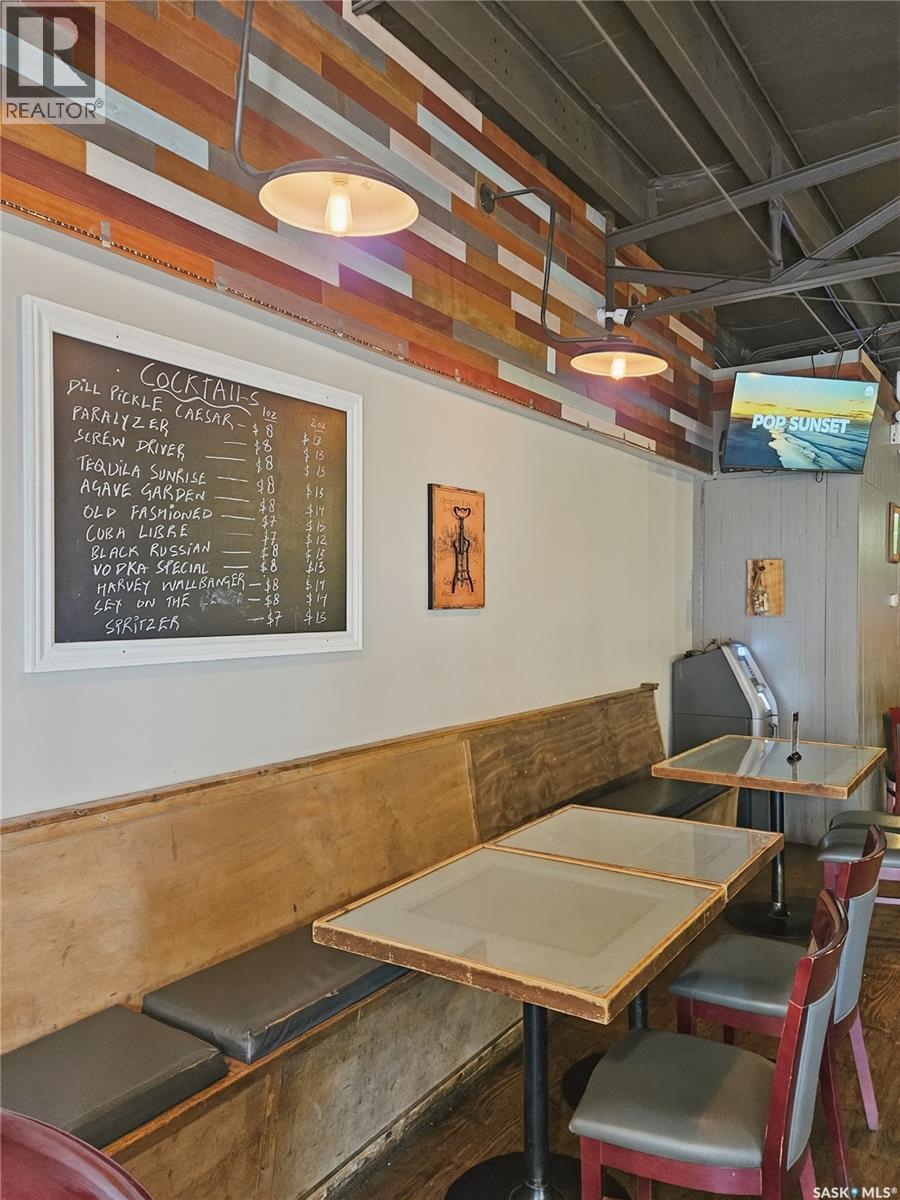 702 Railway Avenue Property Photo 14