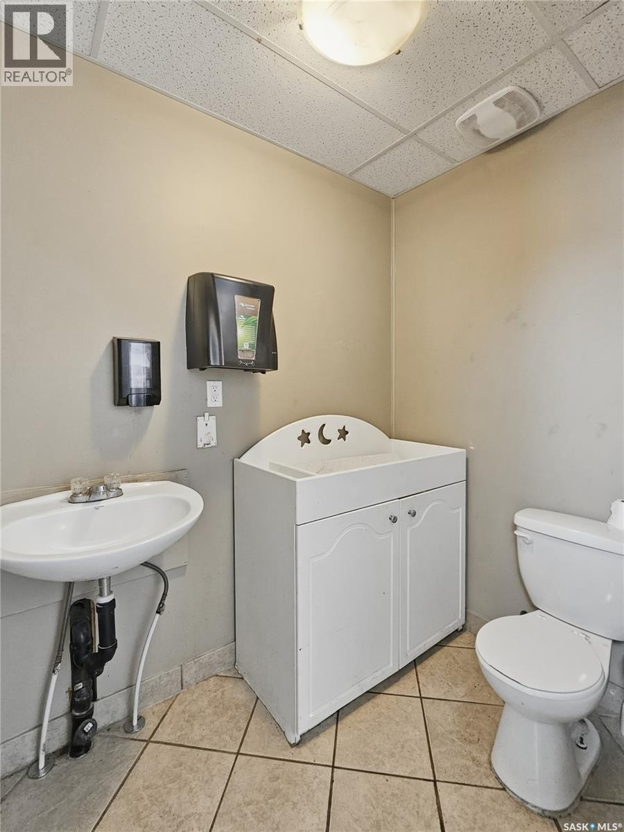 702 Railway Avenue Property Photo 21