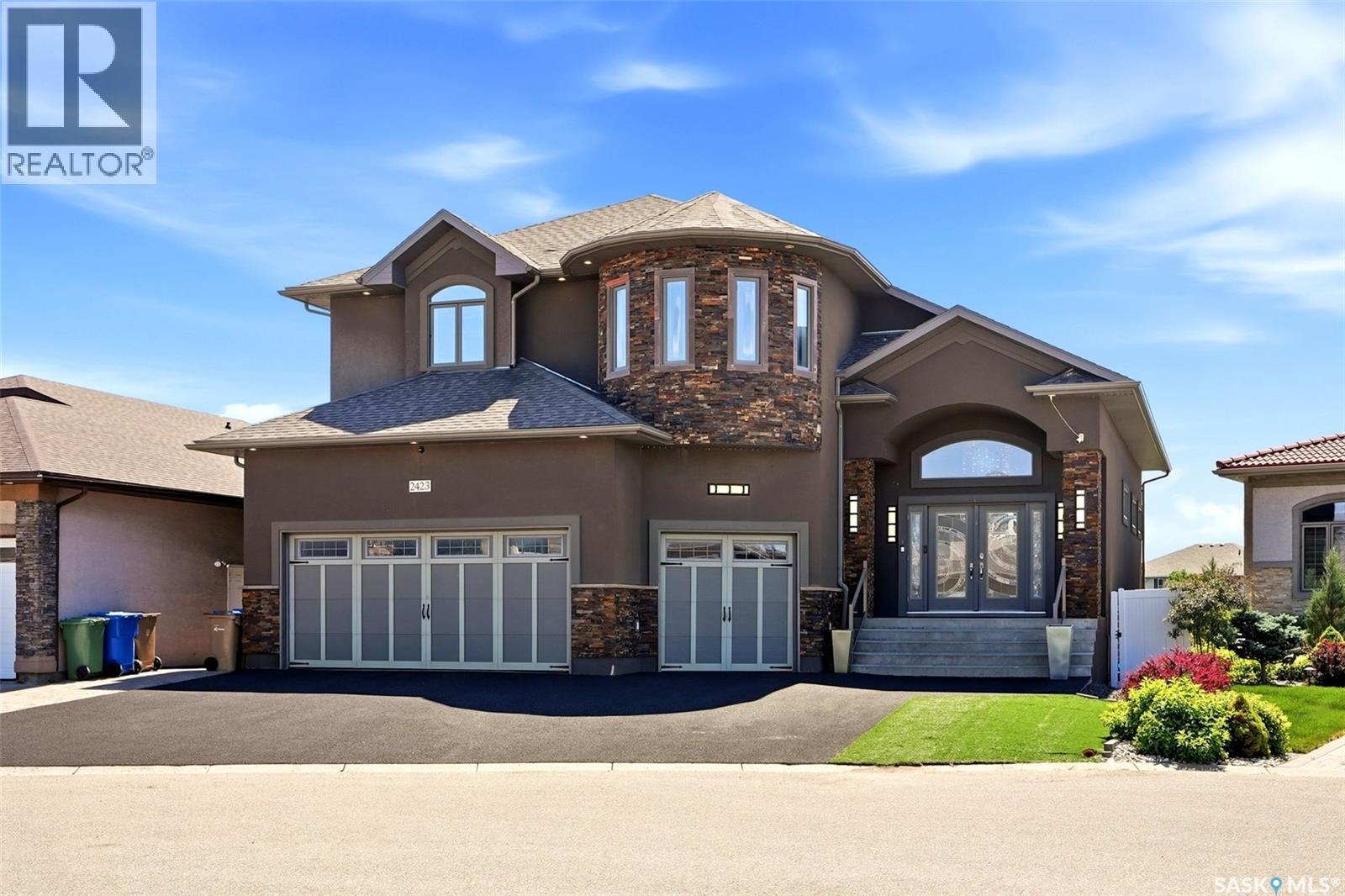 2423 Linner Bay Property Photo 1