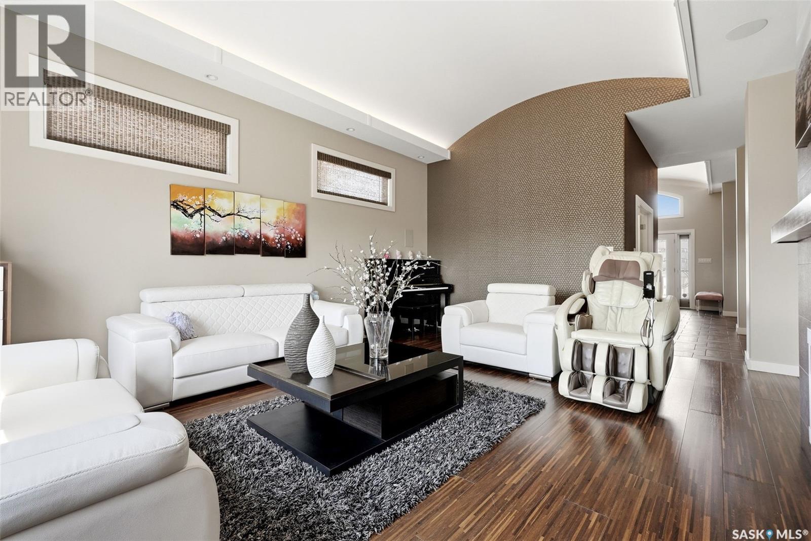 2423 Linner Bay Property Photo 8
