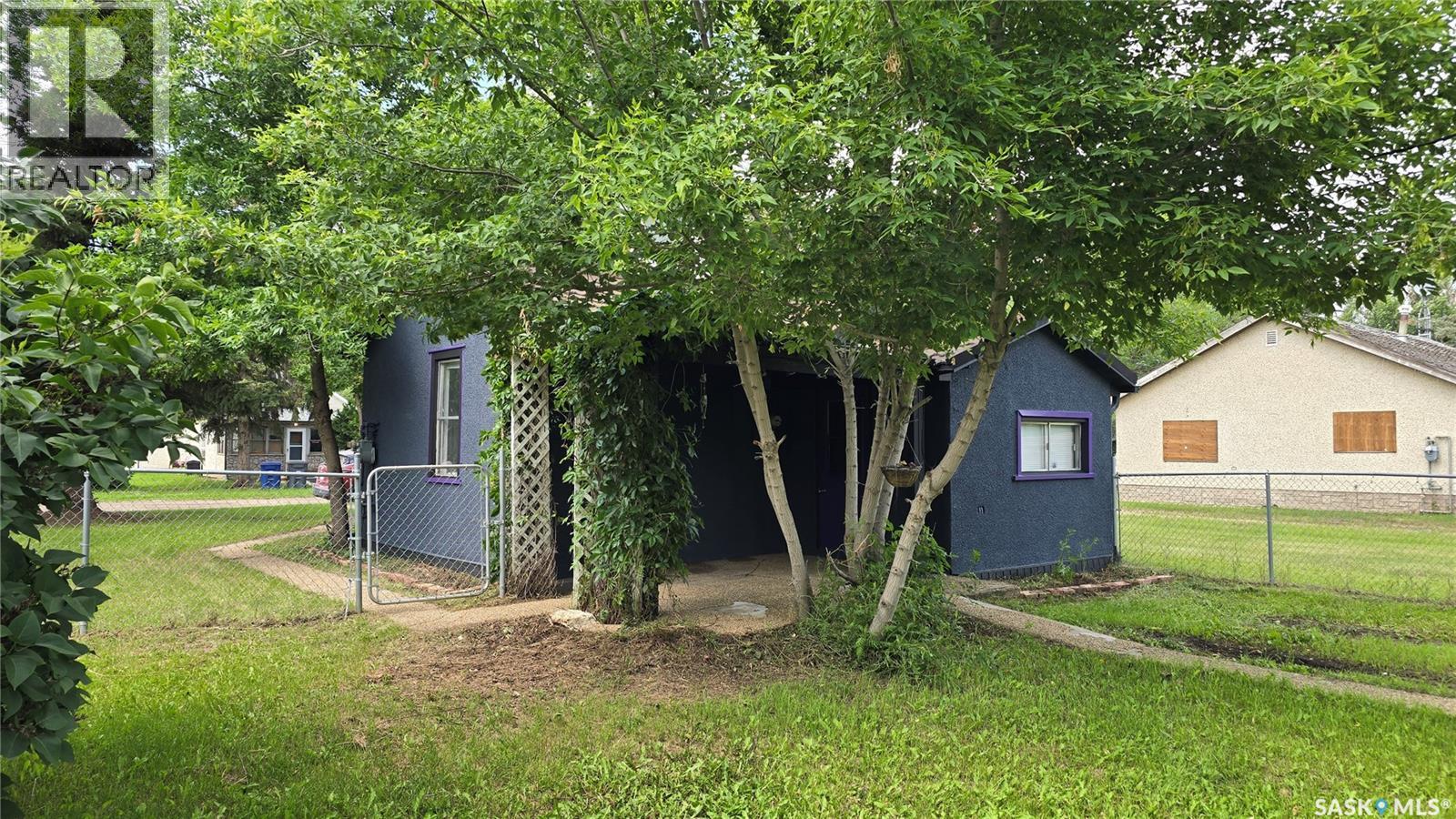 206 Irvine Street Property Photo 15