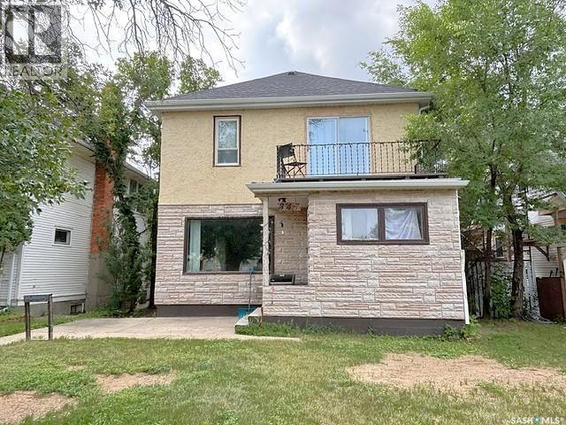 347 Ominica STREET W