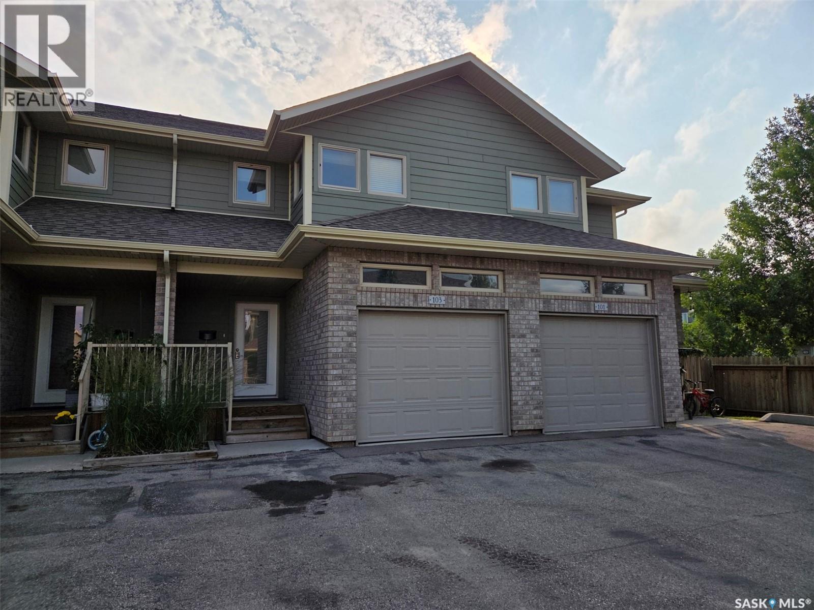 103 115 Shepherd CRESCENT Property Photo 1