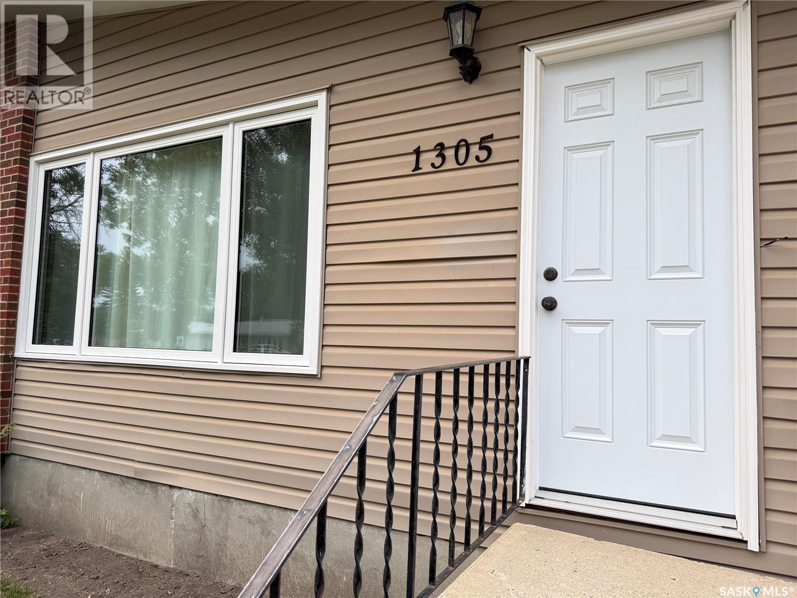 1305 Park Avenue Property Photo 4