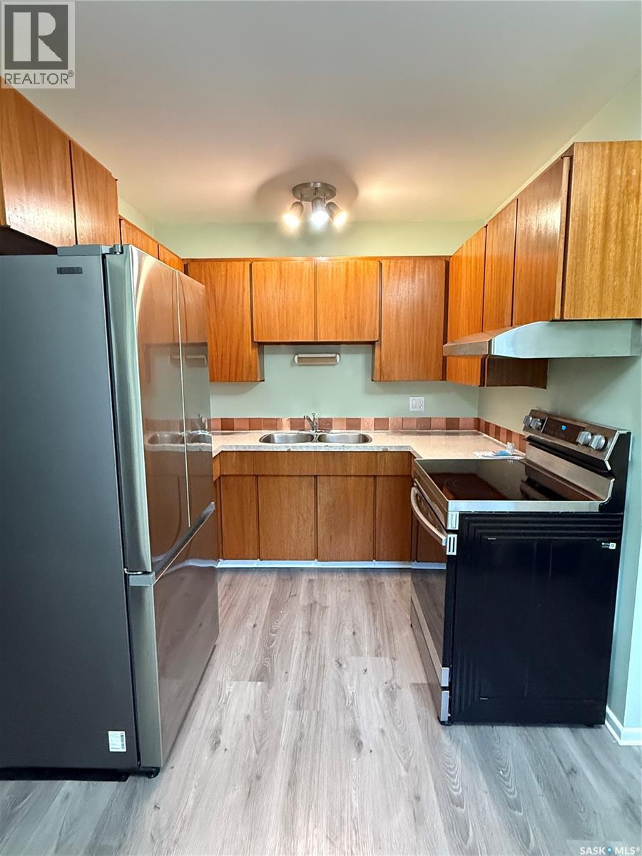 1305 Park Avenue Property Photo 5