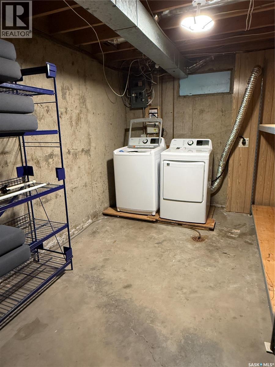 1305 Park Avenue Property Photo 14