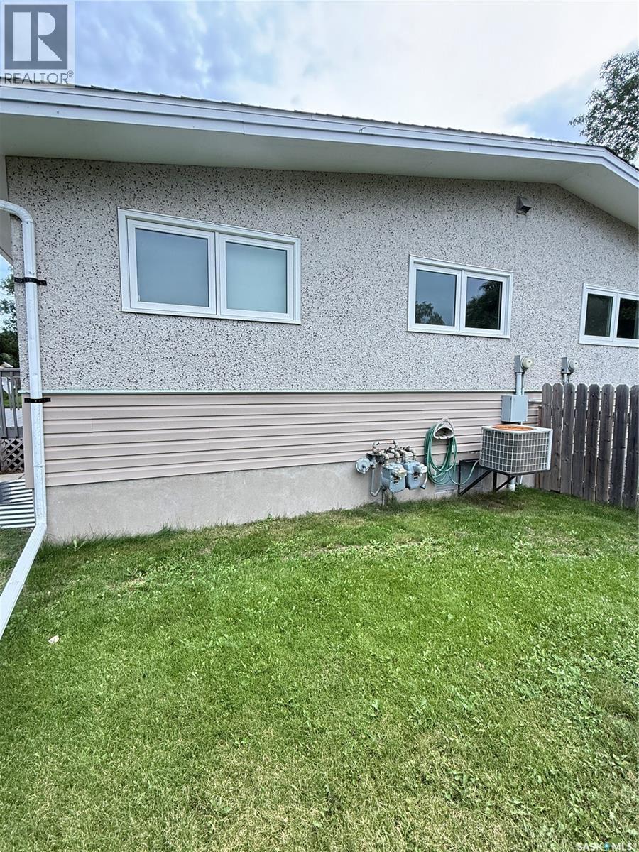 1305 Park Avenue Property Photo 19