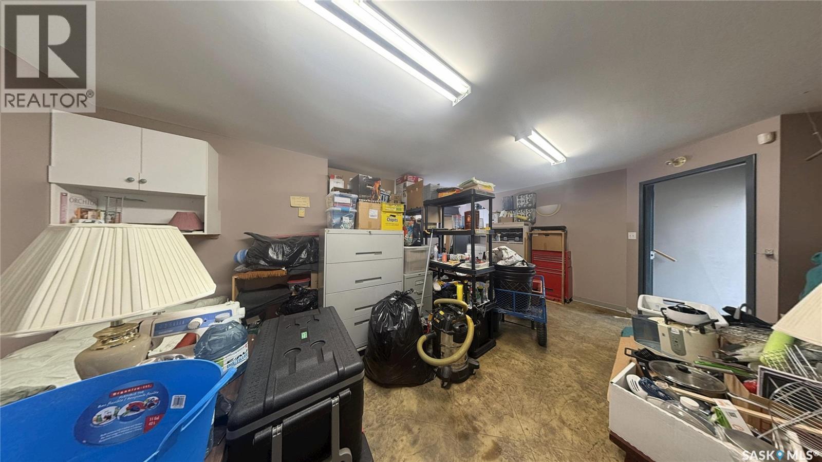 318 K Avenue S Property Photo 5