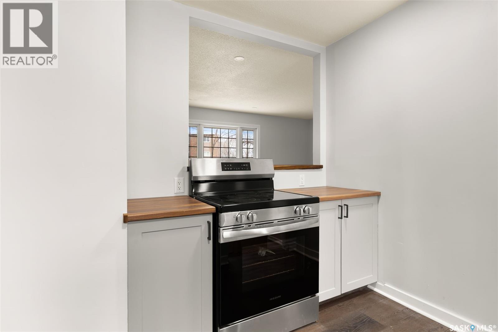 3742 Argyle Road Property Photo 6
