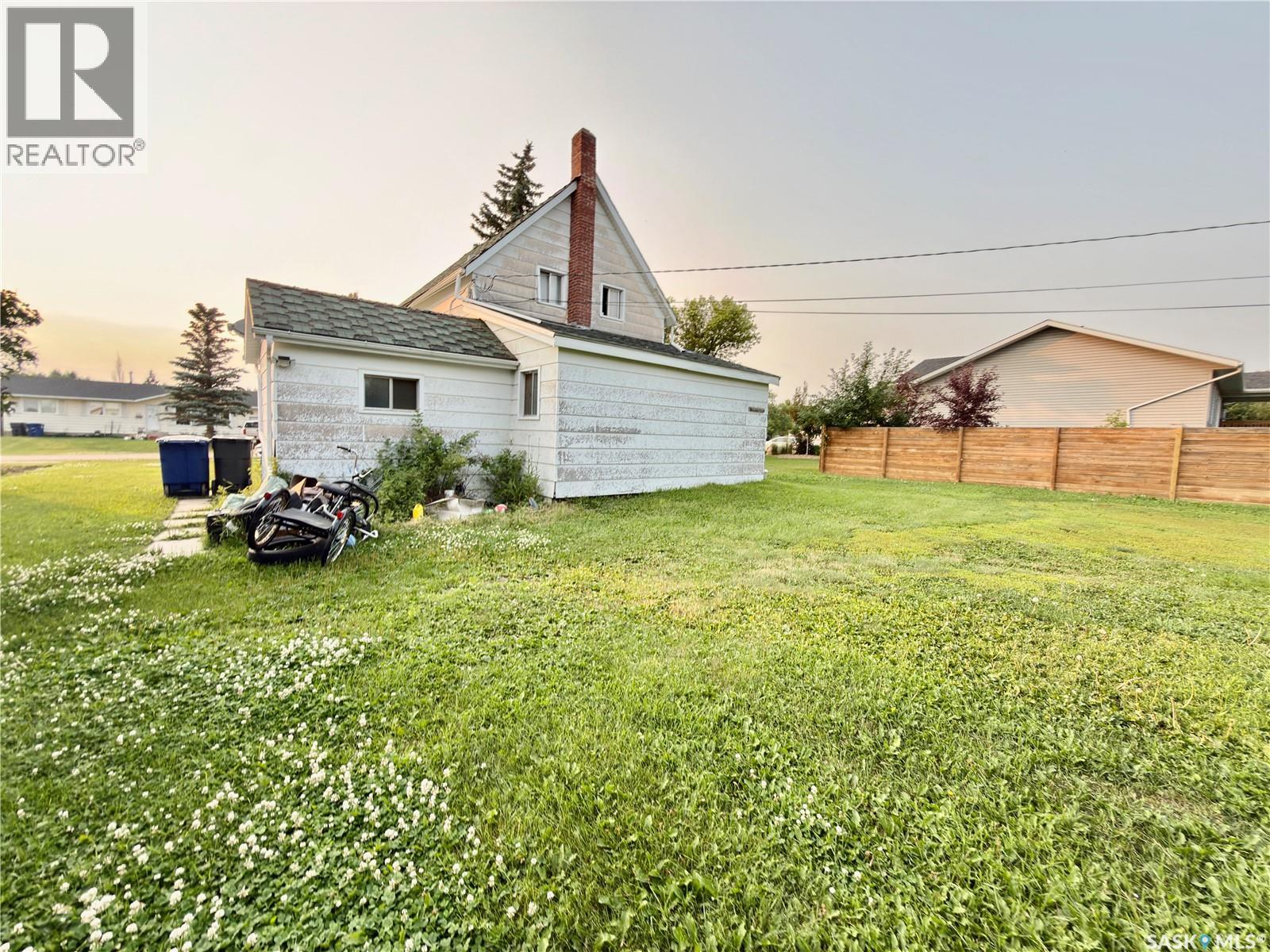 313 Grant Avenue Property Photo 4