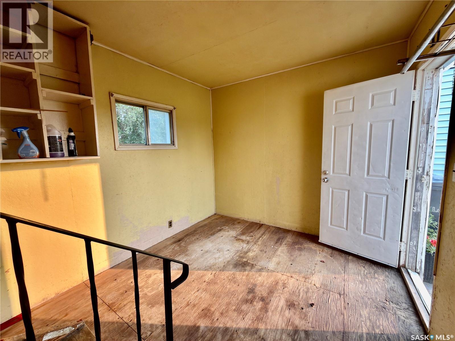 313 Grant Avenue Property Photo 6