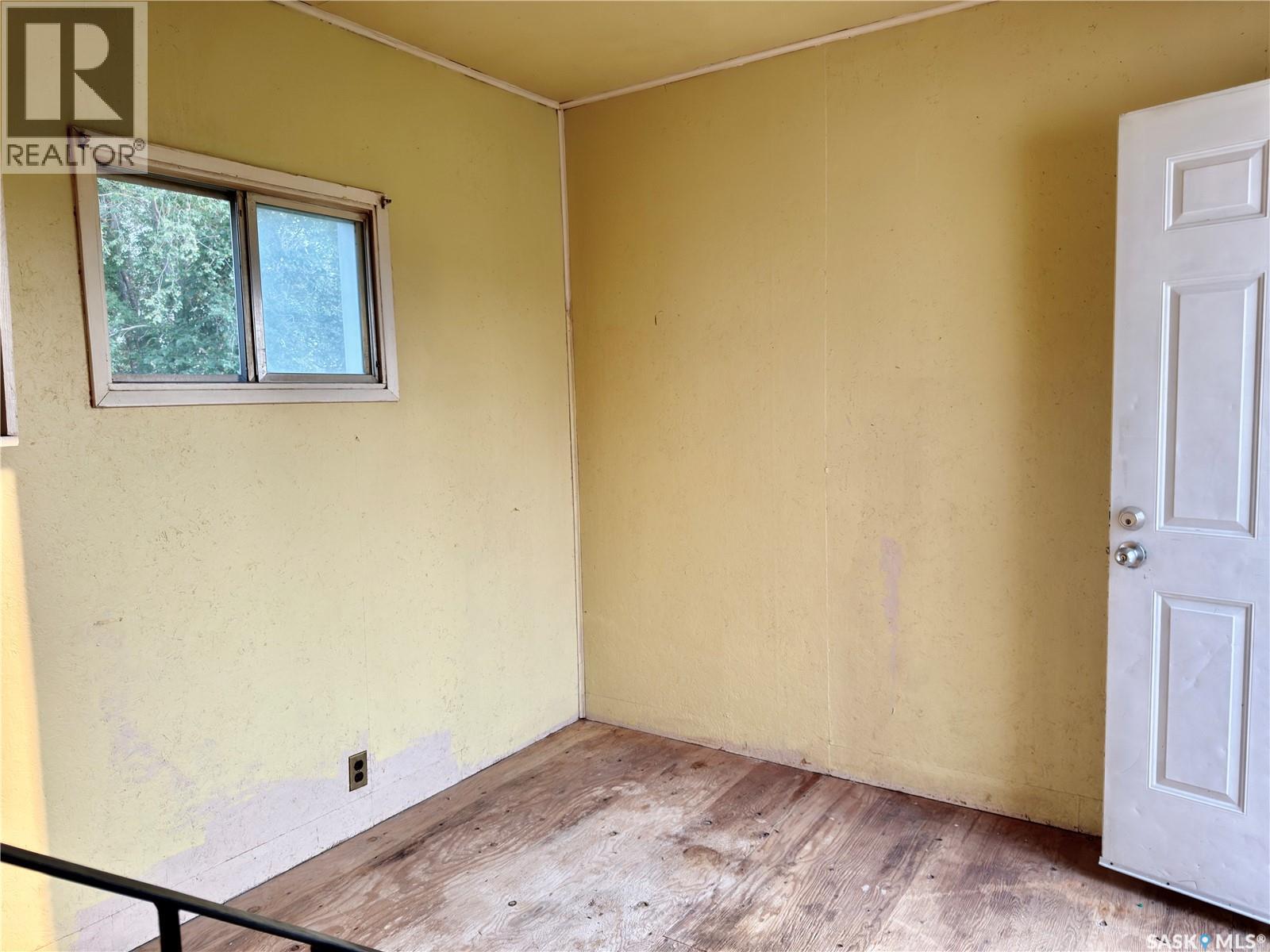 313 Grant Avenue Property Photo 8