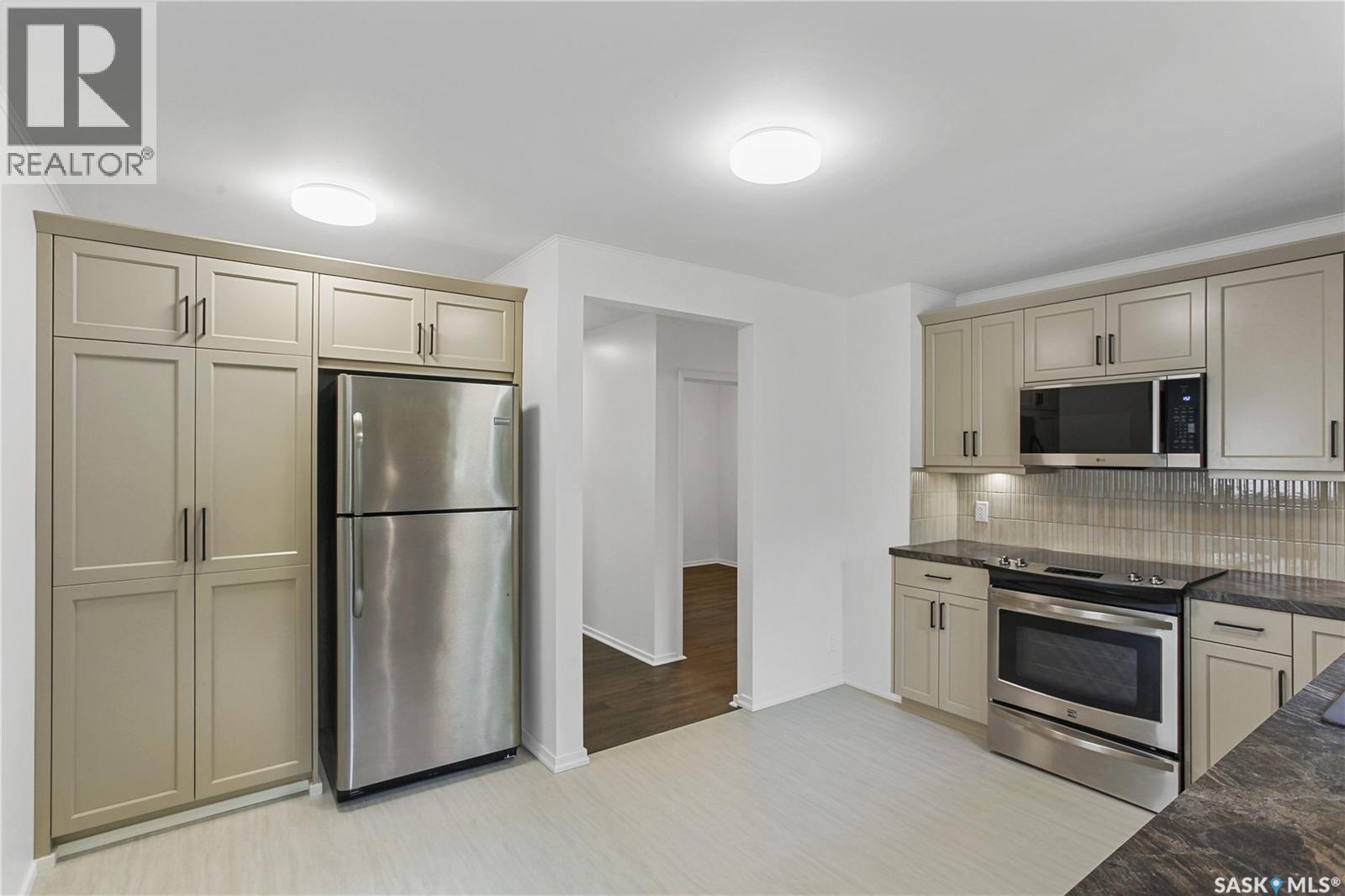 208 Edwards Street Property Photo 6