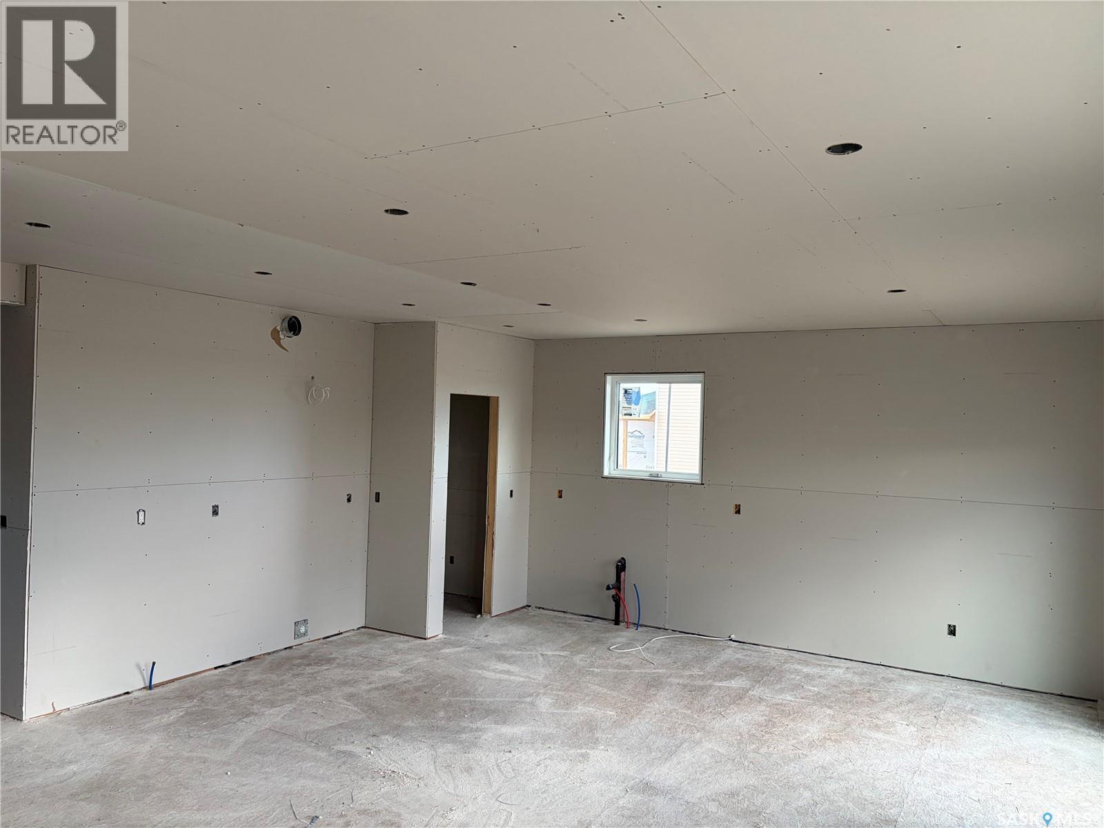 228 Veterans Drive Property Photo 4