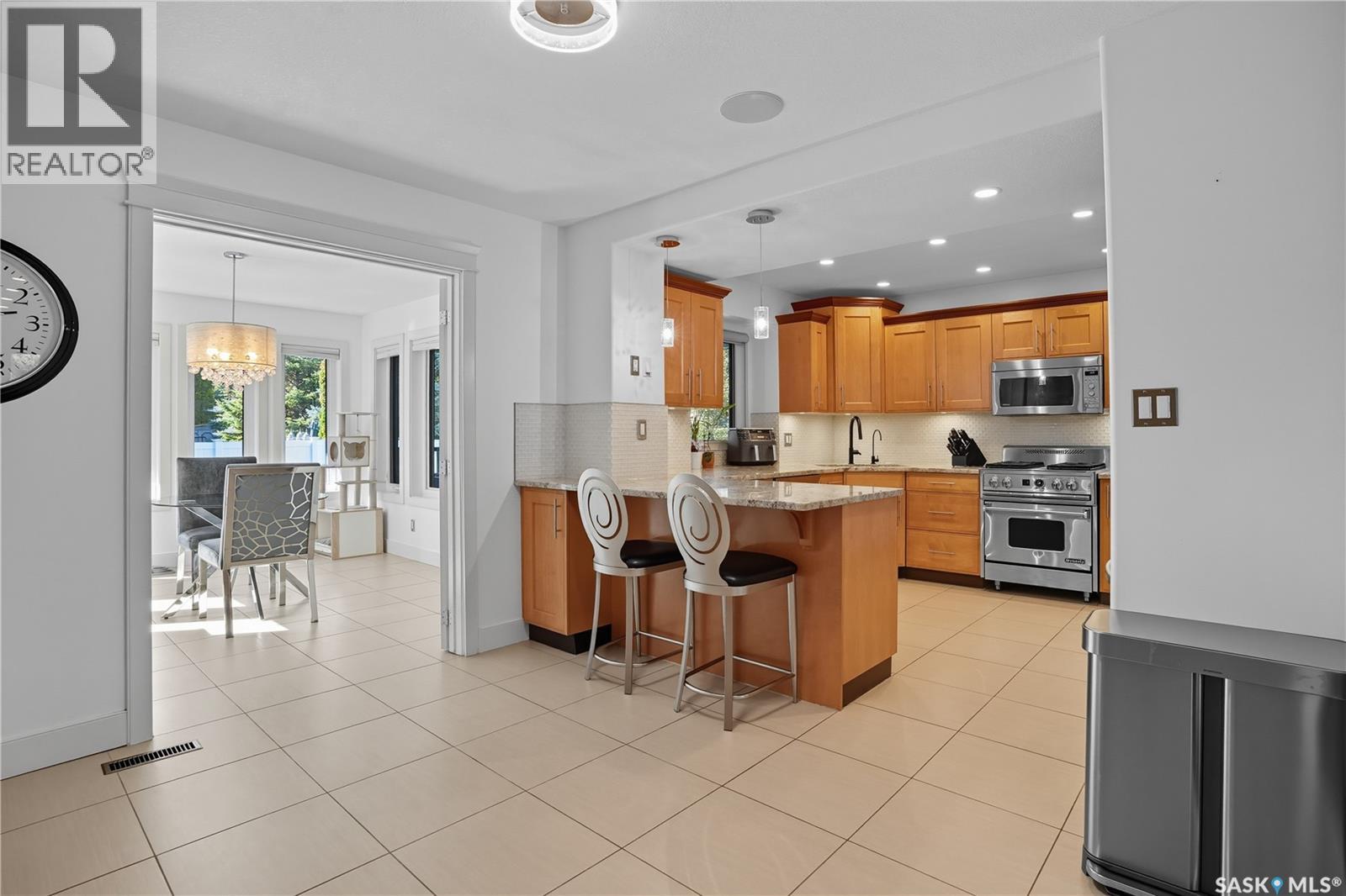 34 Leslie Place Property Photo 6
