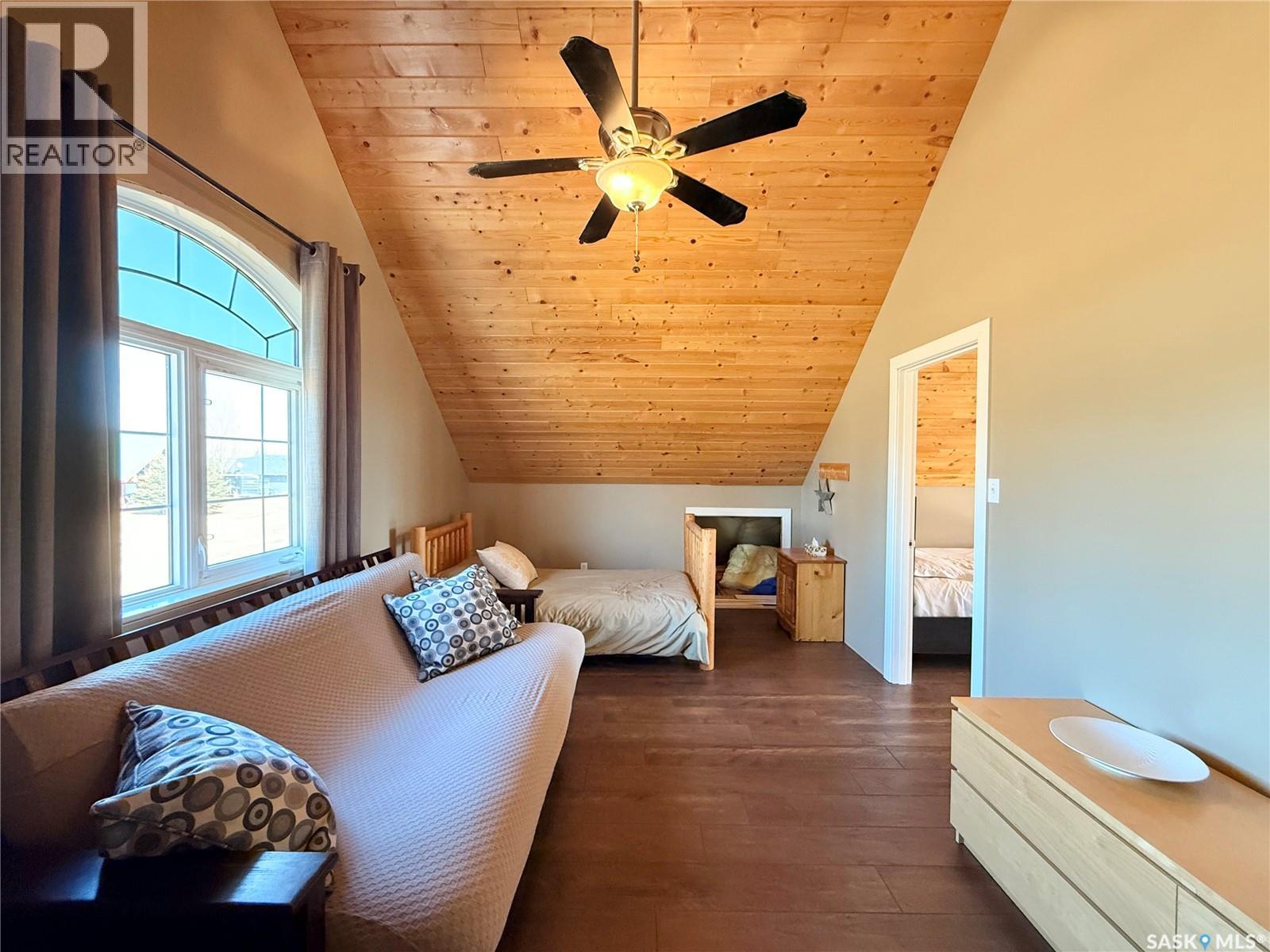 524 Vivian Bay Property Photo 38
