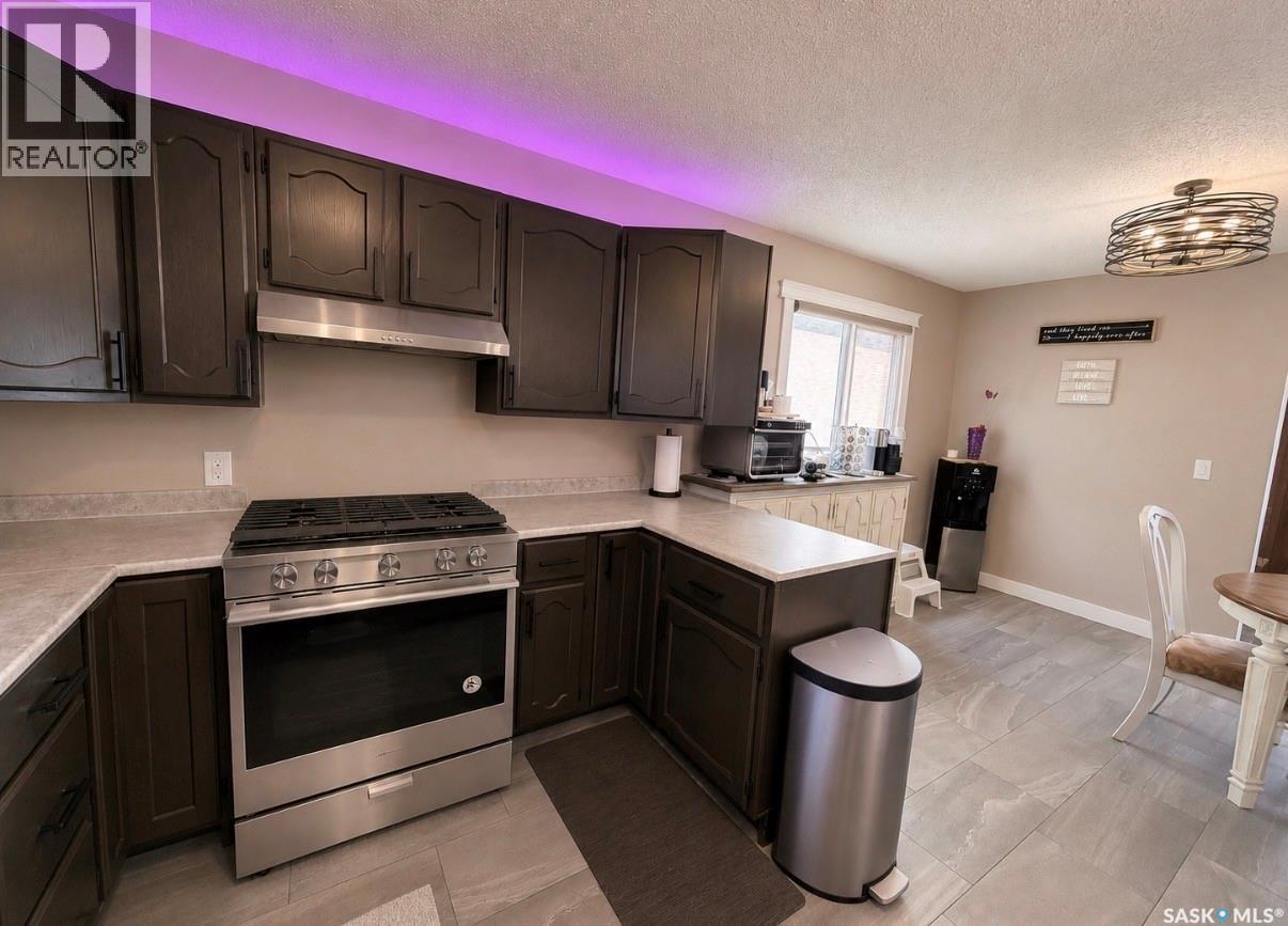 105 5th Avenue Property Photo 5
