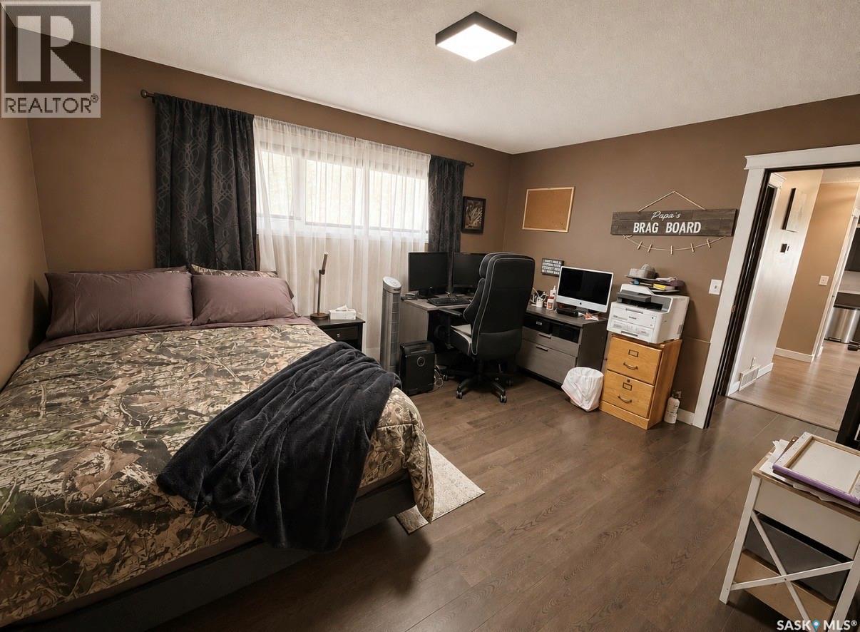 105 5th Avenue Property Photo 14