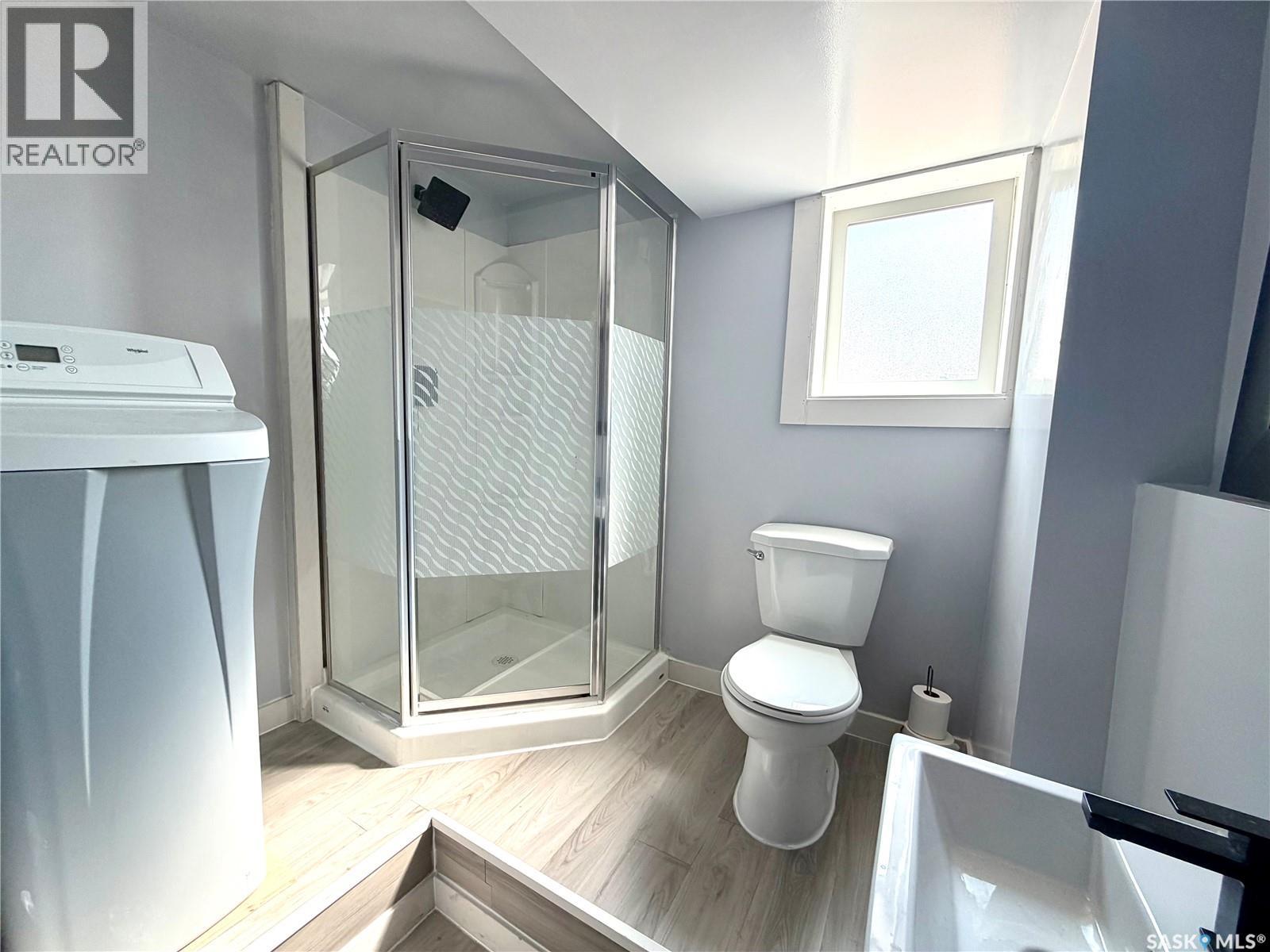 105 5th Avenue Property Photo 23