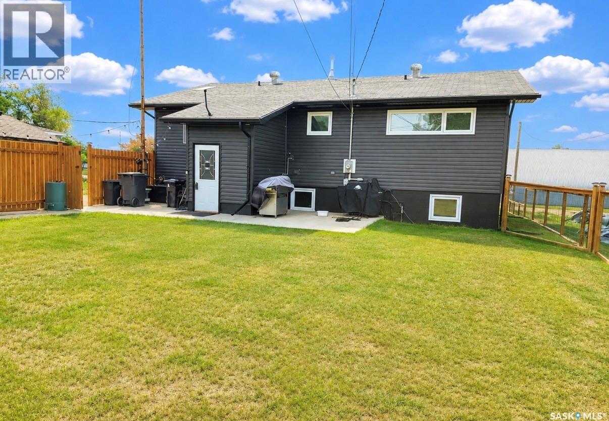 105 5th Avenue Property Photo 28