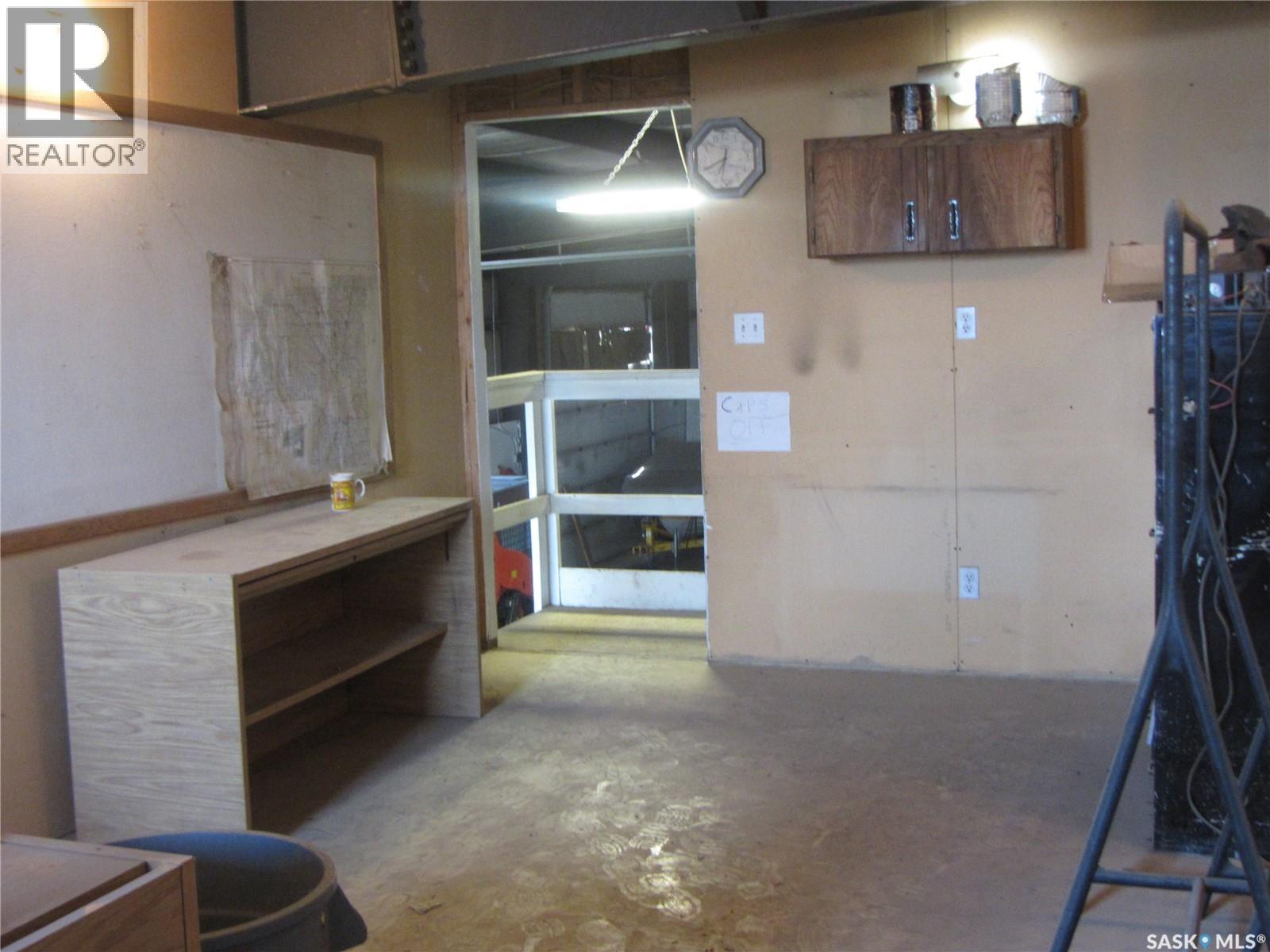 501 9th Street N Property Photo 17